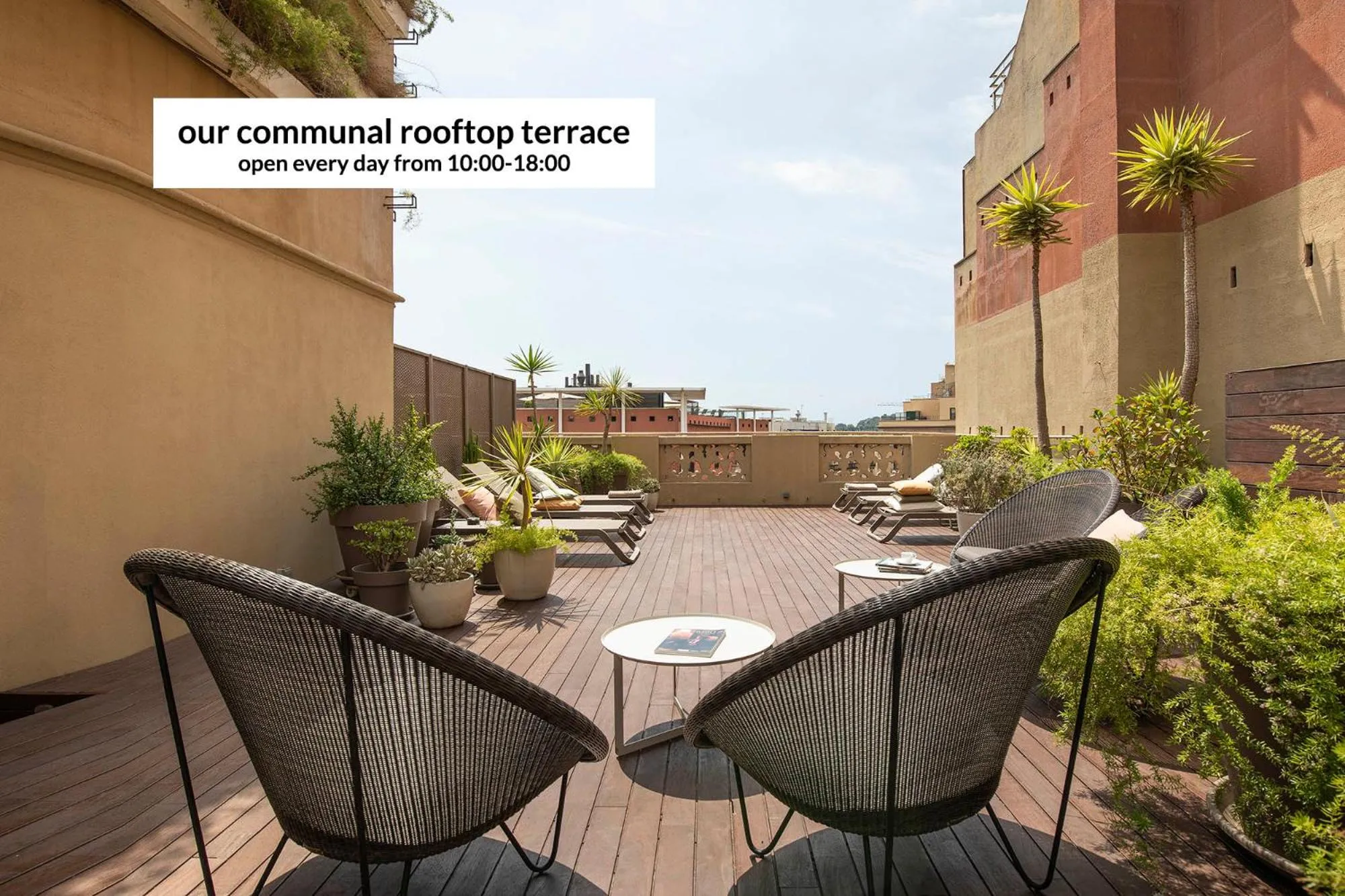 Balcony/Terrace in DestinationBCN - Universitat Rooms