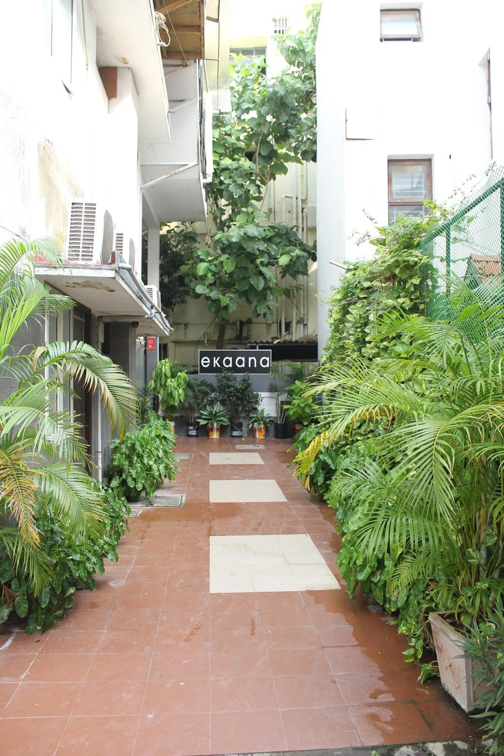 Facade/entrance in Ekanaa Cottages