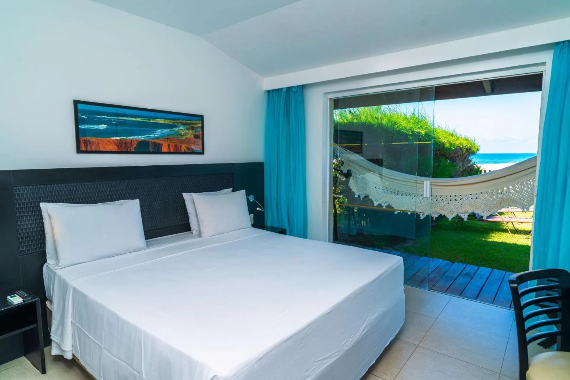 Bedroom, Bed in Dom Pedro Laguna Beach Resort & Golf by WAM Experience