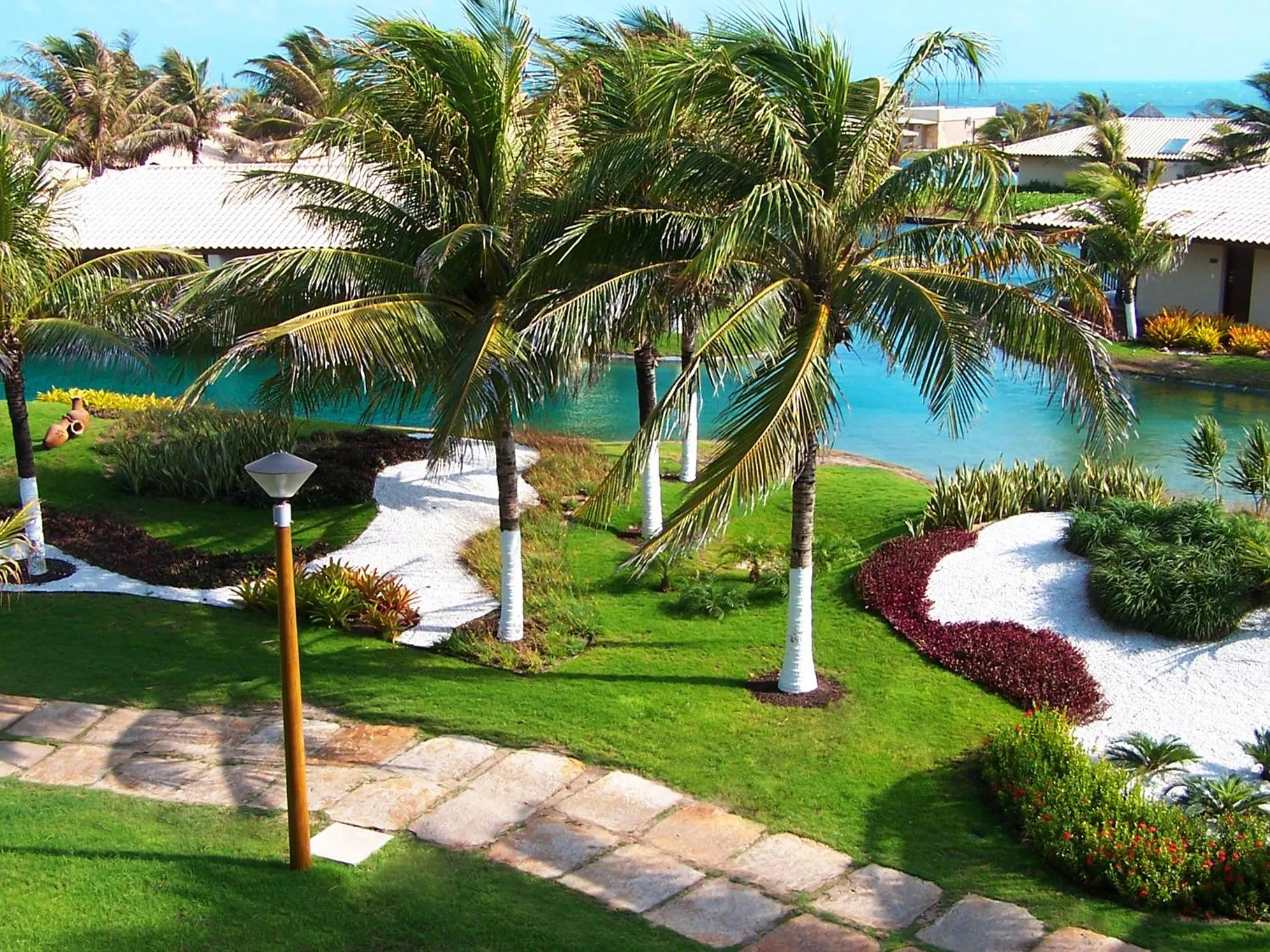 Garden in Dom Pedro Laguna Beach Resort & Golf by WAM Experience