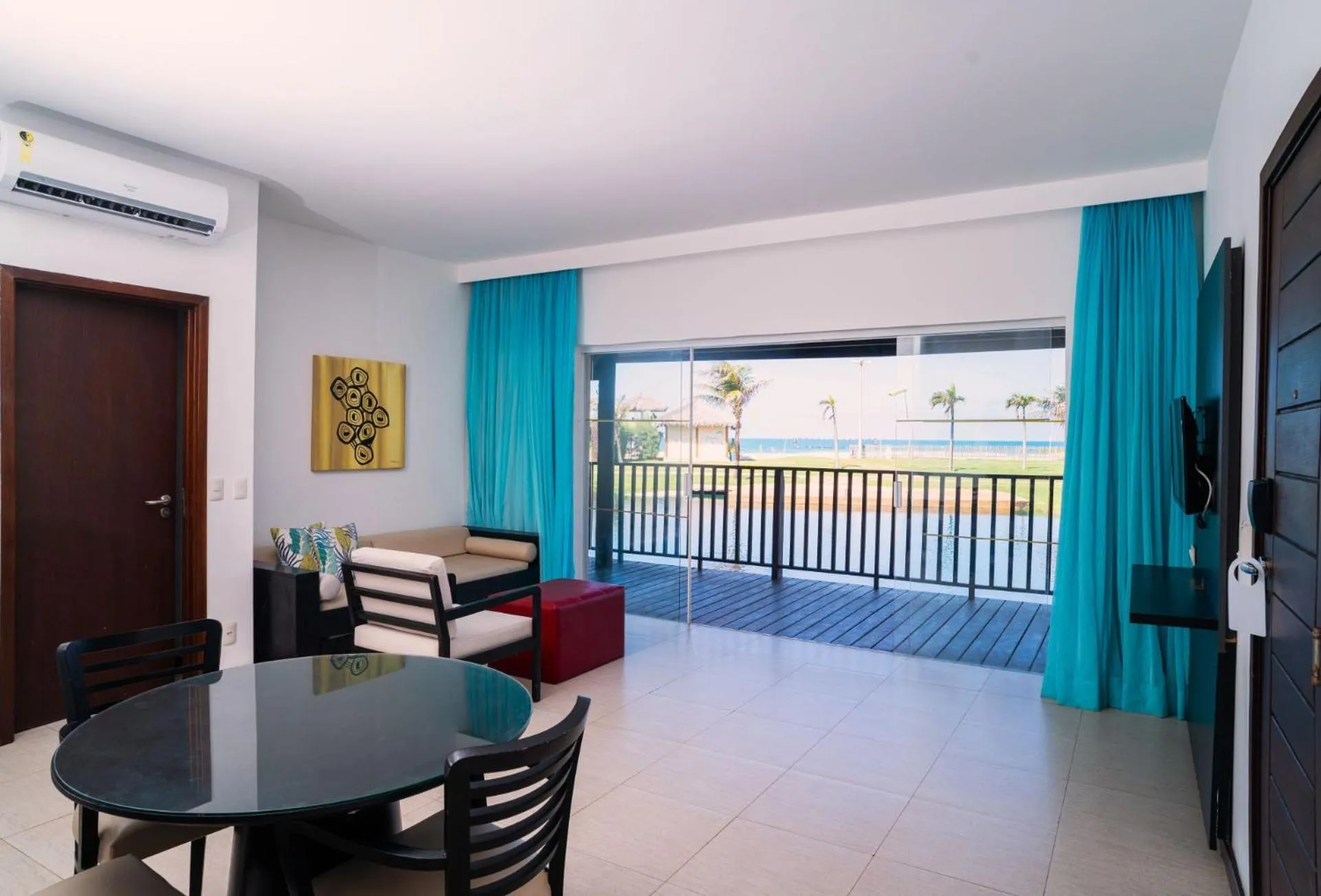 Dom Pedro Laguna Beach Resort & Golf by WAM Experience