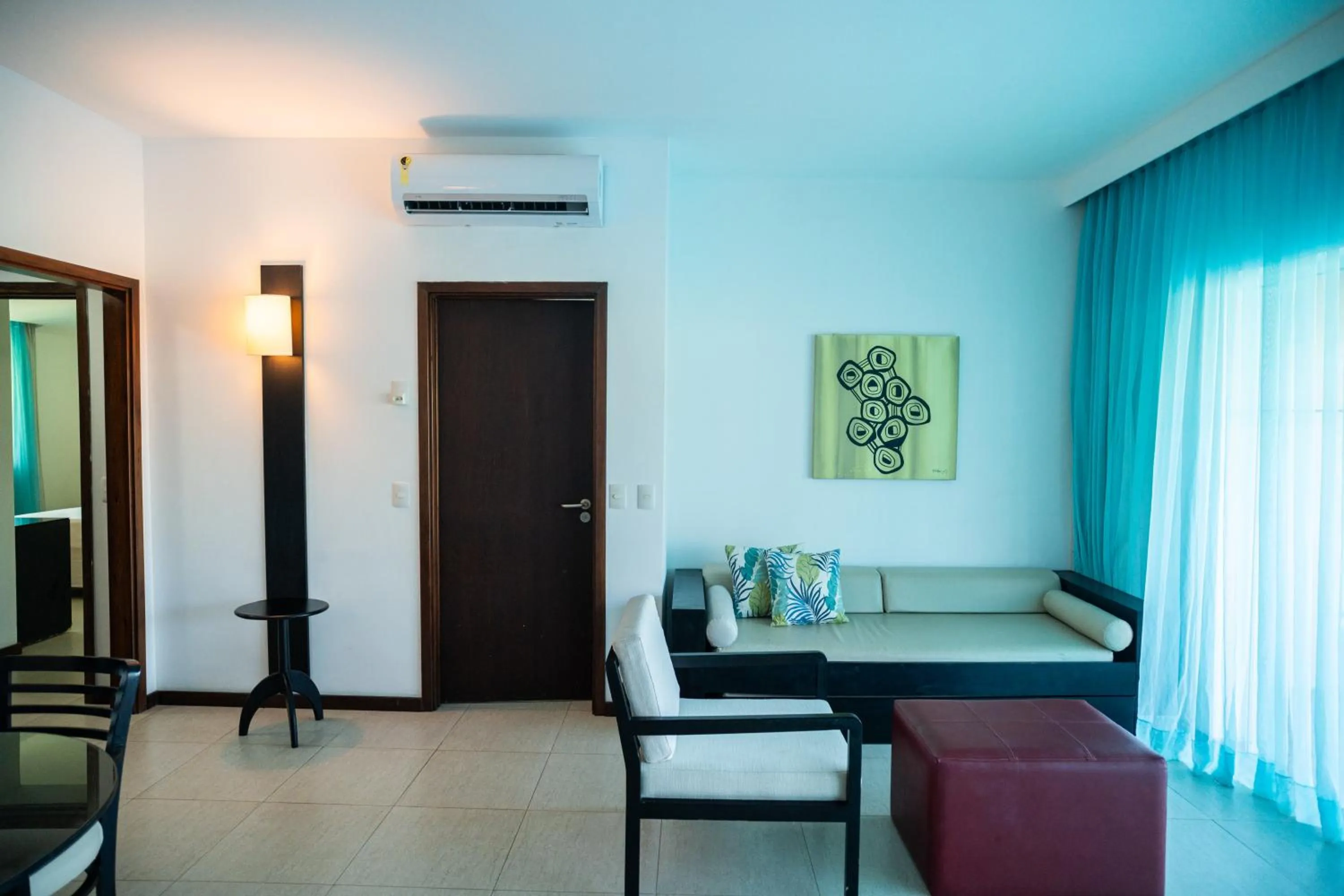 Dom Pedro Laguna Beach Resort & Golf by WAM Experience