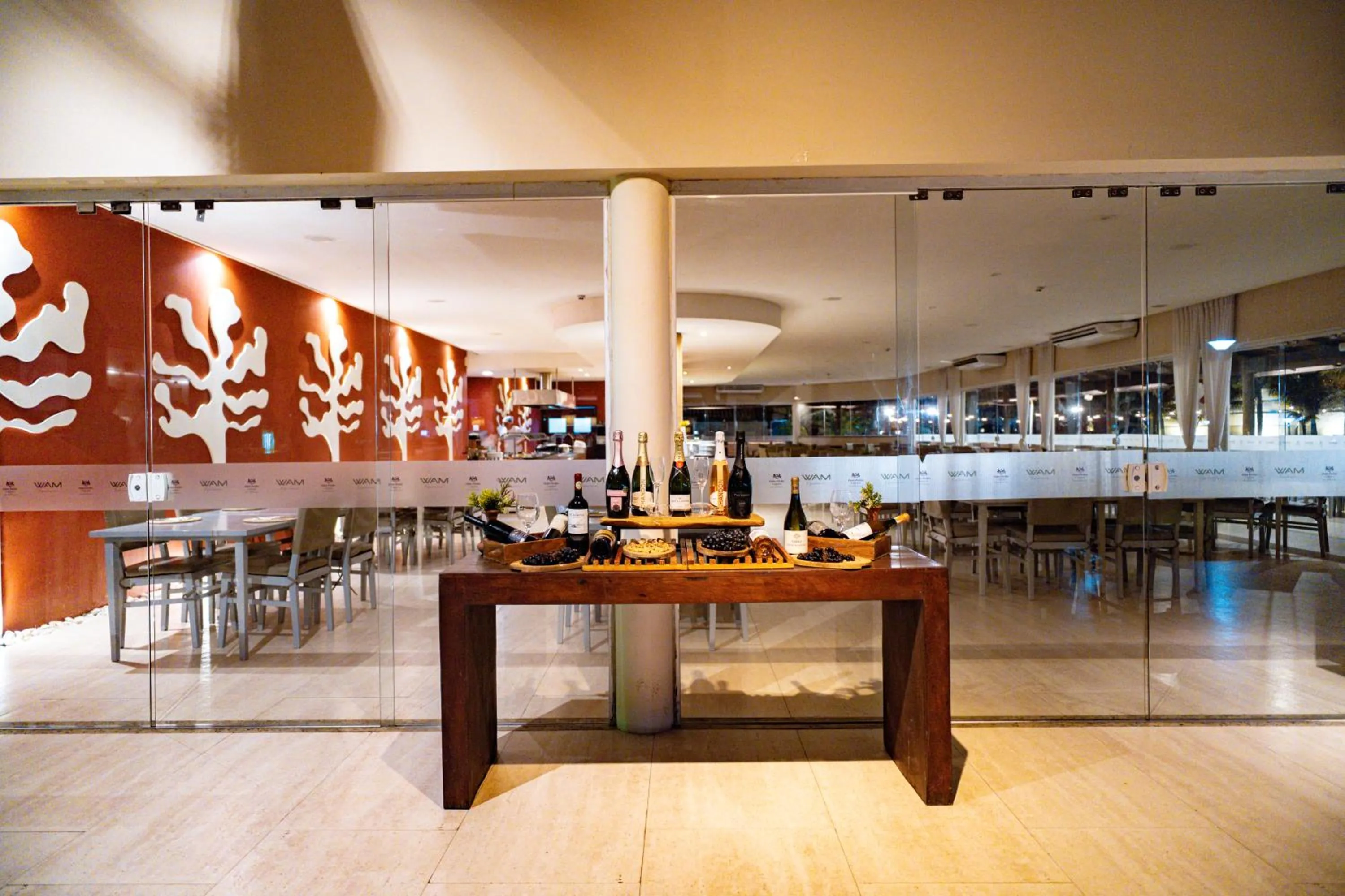 Dom Pedro Laguna Beach Resort & Golf by WAM Experience