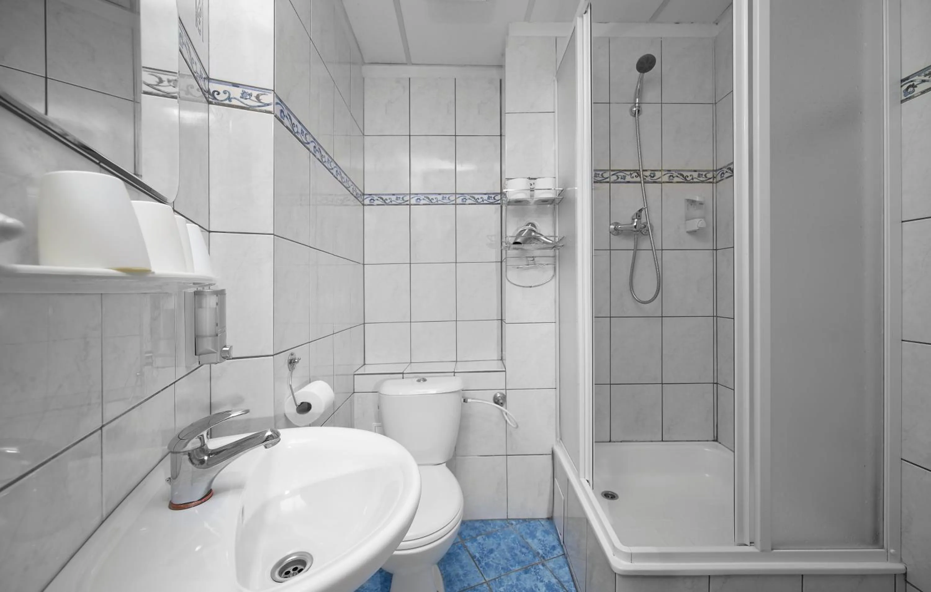 Shower in Hotel Ankora