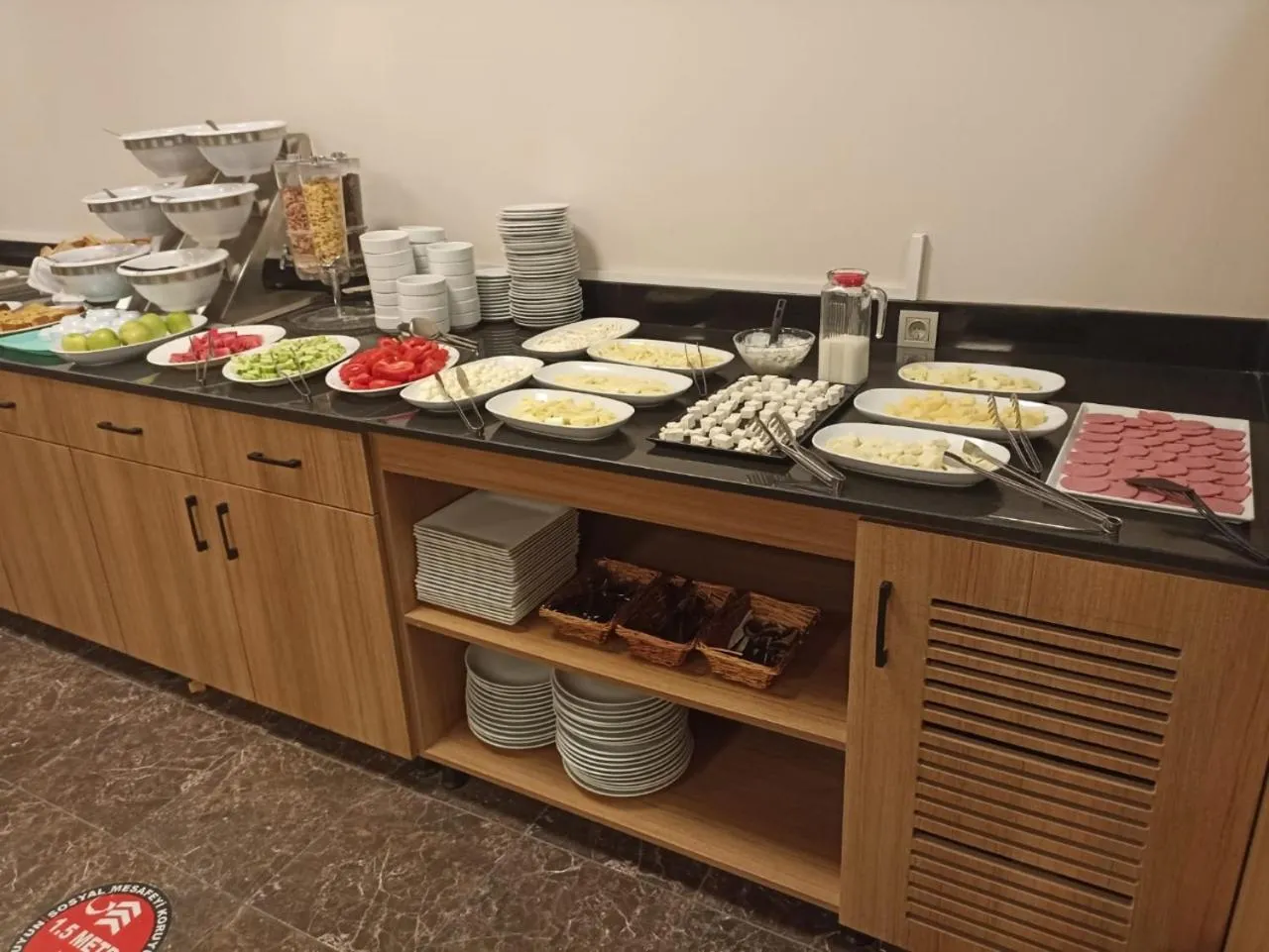 Buffet breakfast in Fatih Resadiye Hotel