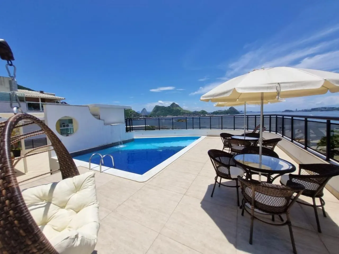 Swimming pool in Hotel Solar do Amanhecer