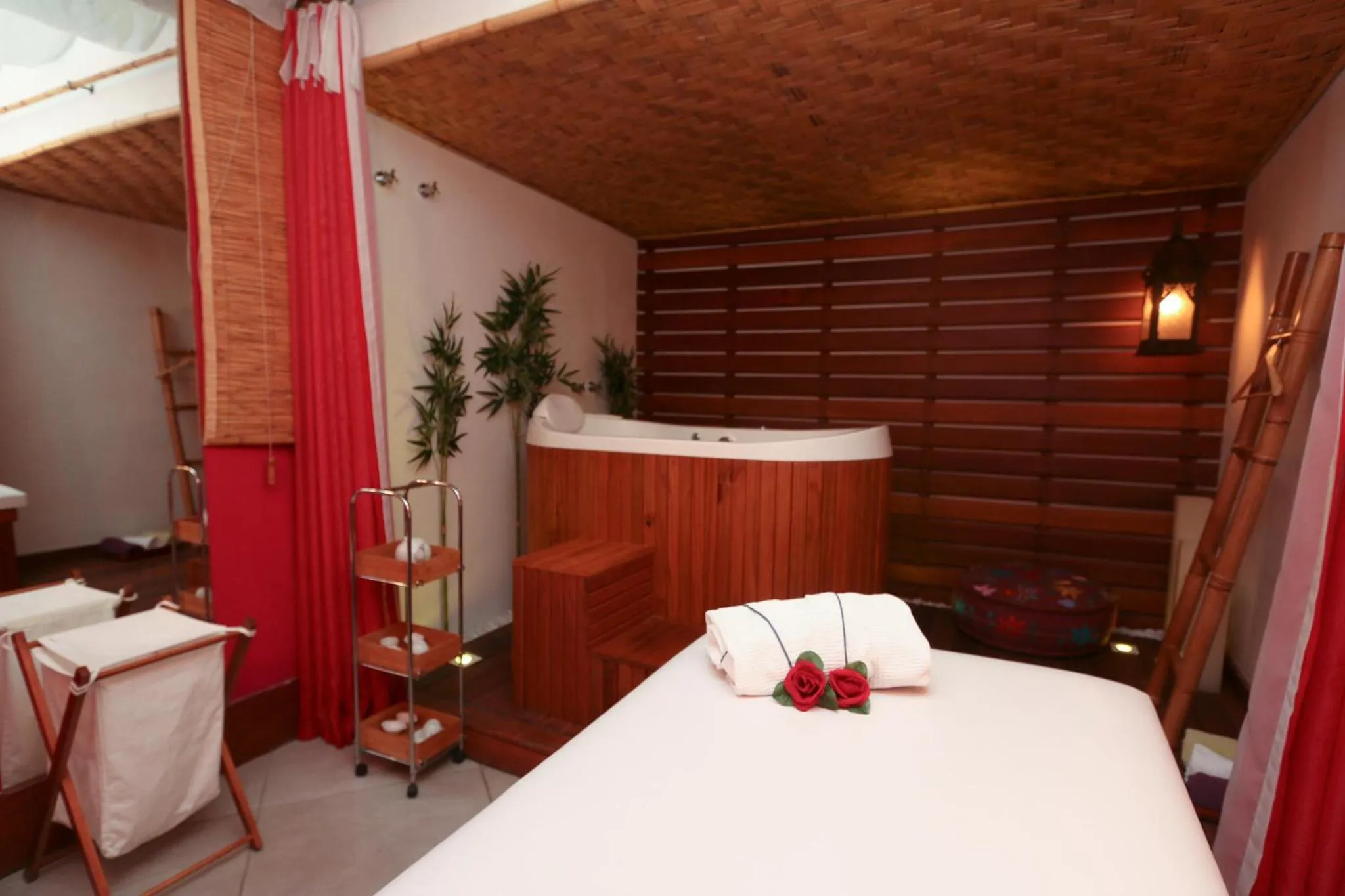 Massage, Bed in Hotel Solar do Amanhecer