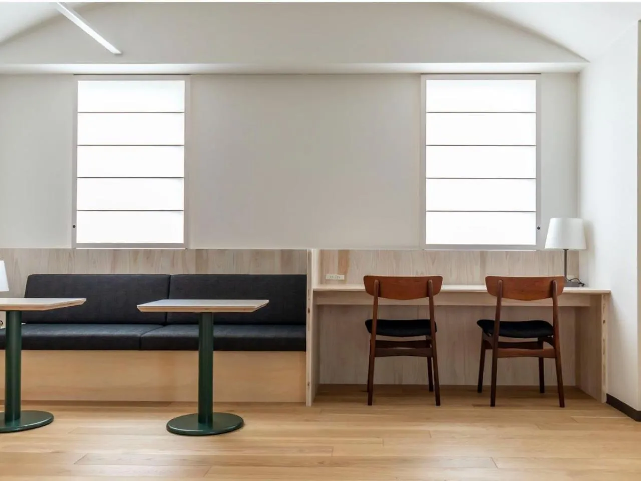 Living room in Shin-Osaka Station Hotel