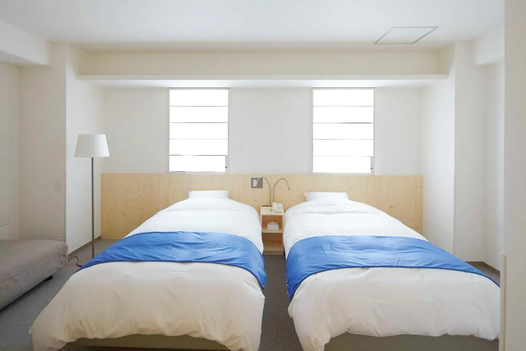 Photo of the whole room, Bed in Shin-Osaka Station Hotel