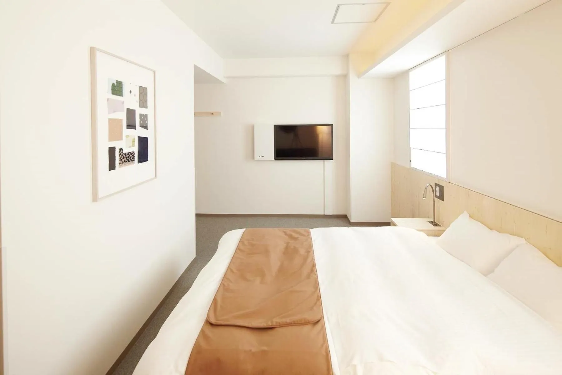 Photo of the whole room, Bed in Shin-Osaka Station Hotel