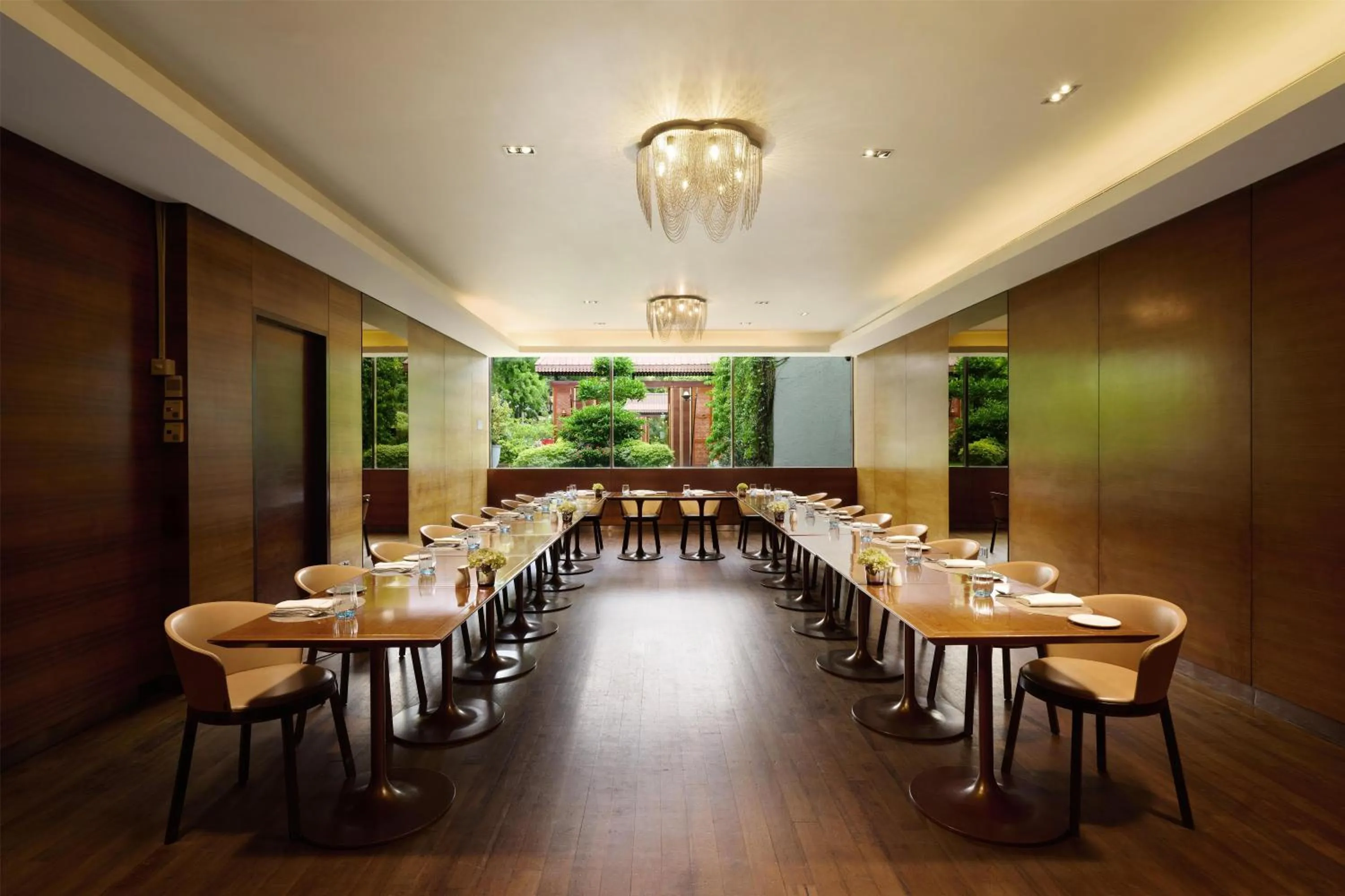 Restaurant/places to eat in Hilton Colombo Hotel