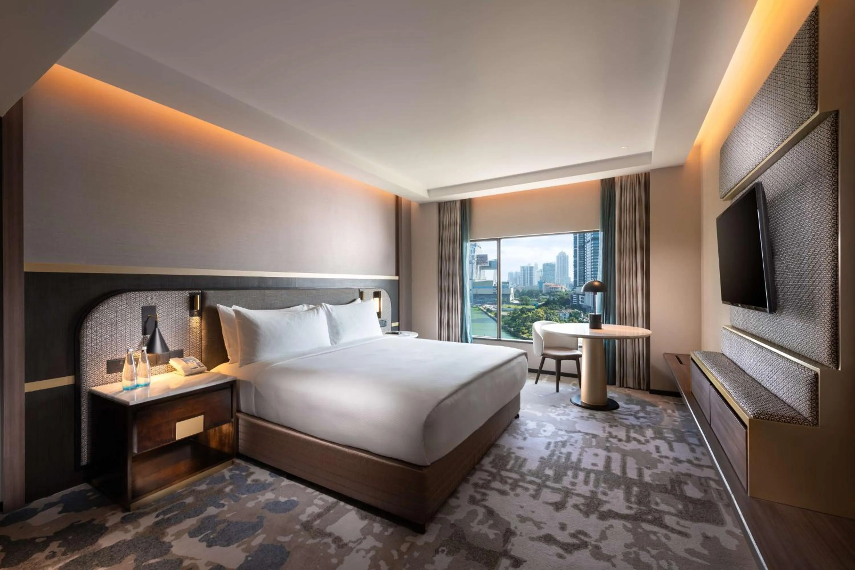 Bed in Hilton Colombo Hotel