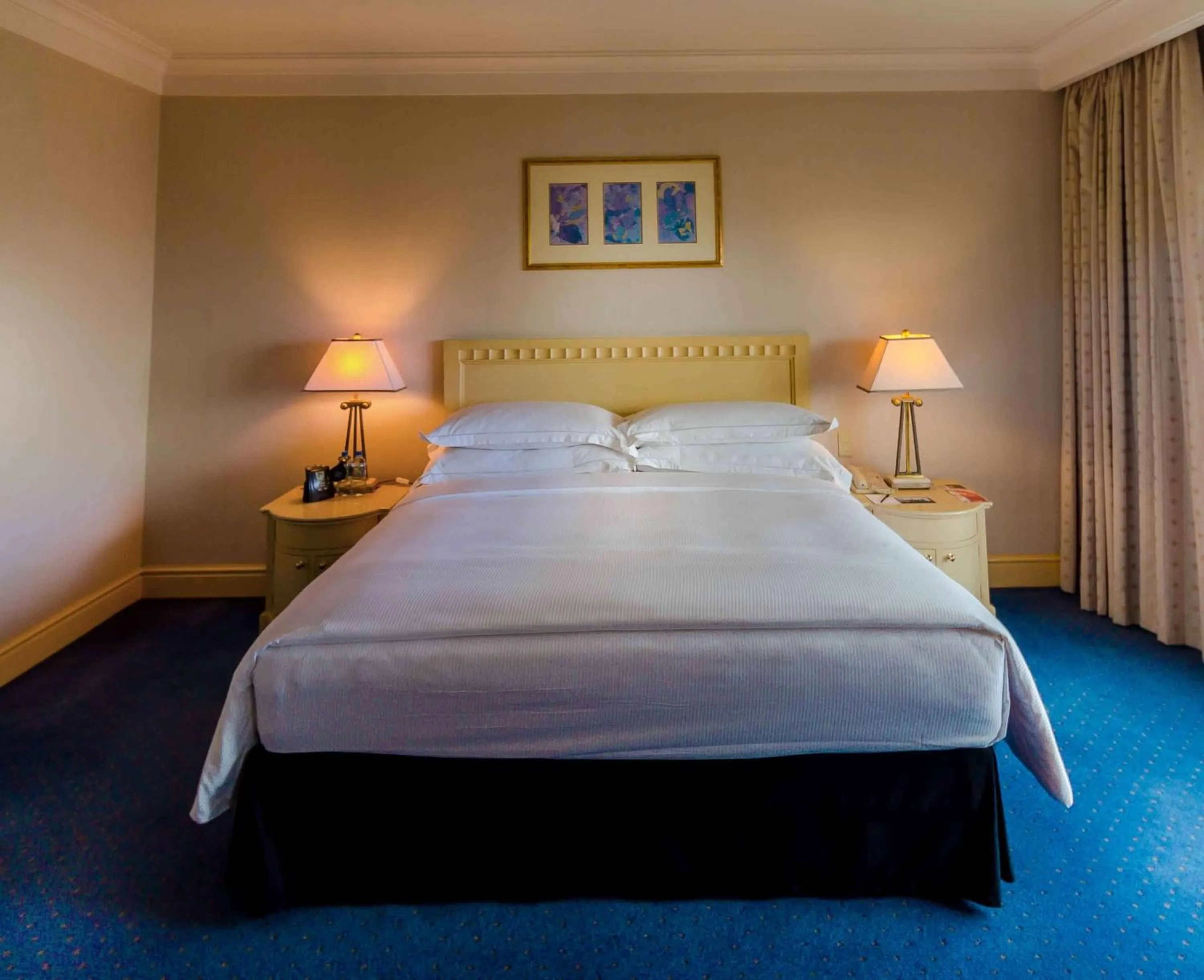 Bed in Hilton Colombo Hotel