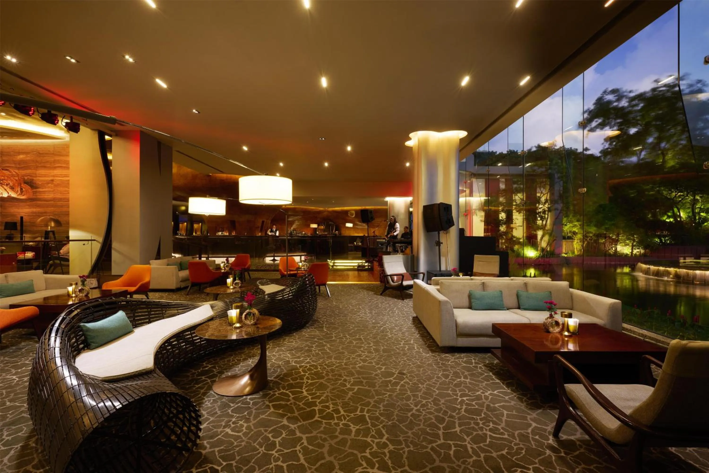 Lounge or bar in Hilton Colombo Hotel