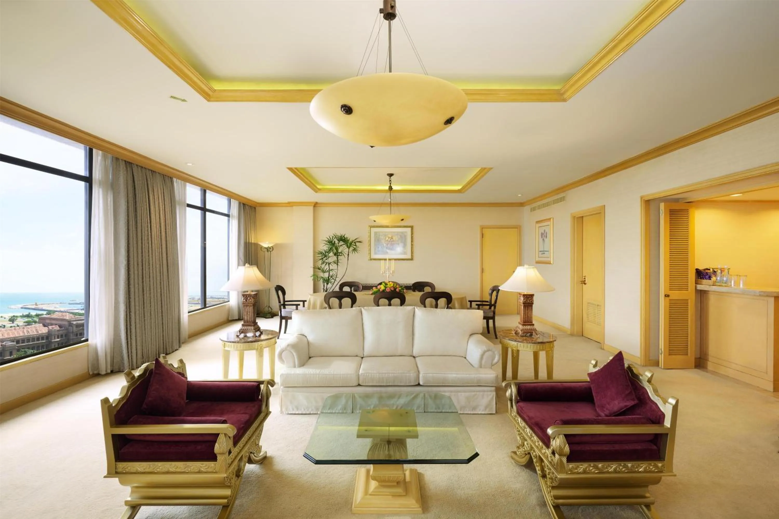 Living room in Hilton Colombo Hotel