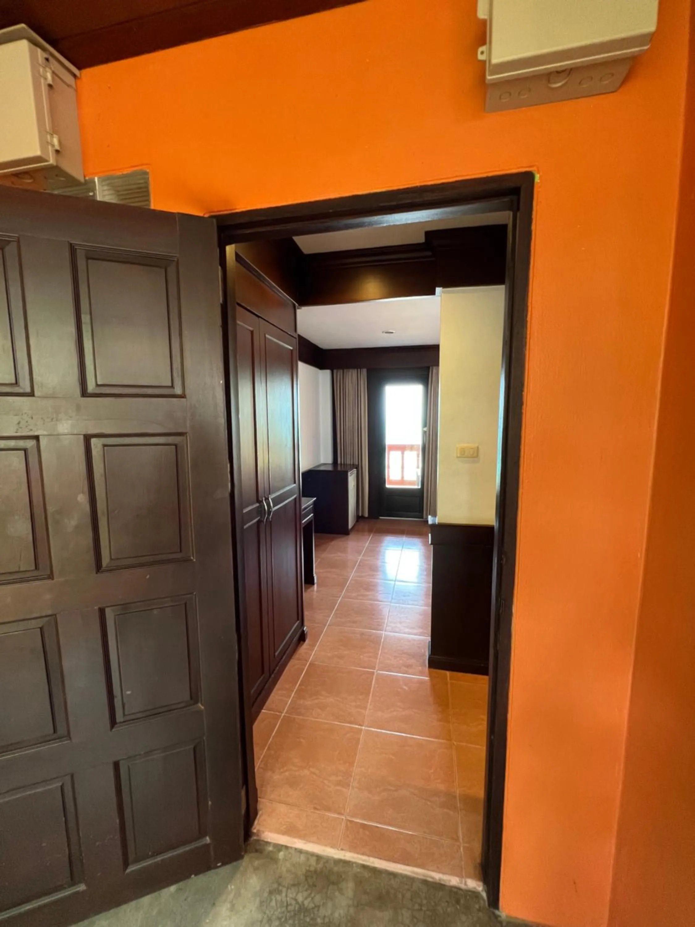 Sea Breeze Resort - SHA Plus