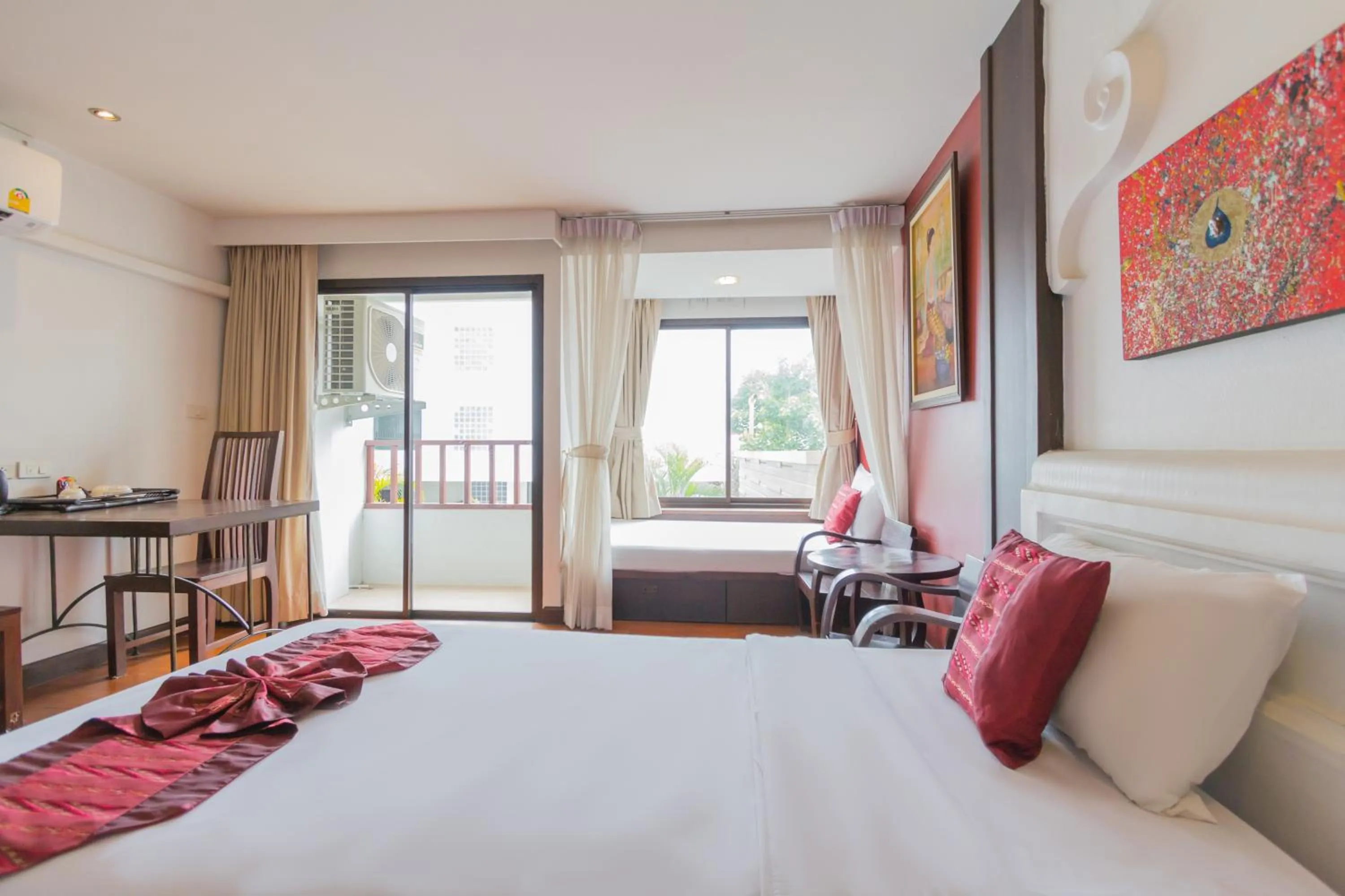 Bed in BP Chiangmai City Hotel