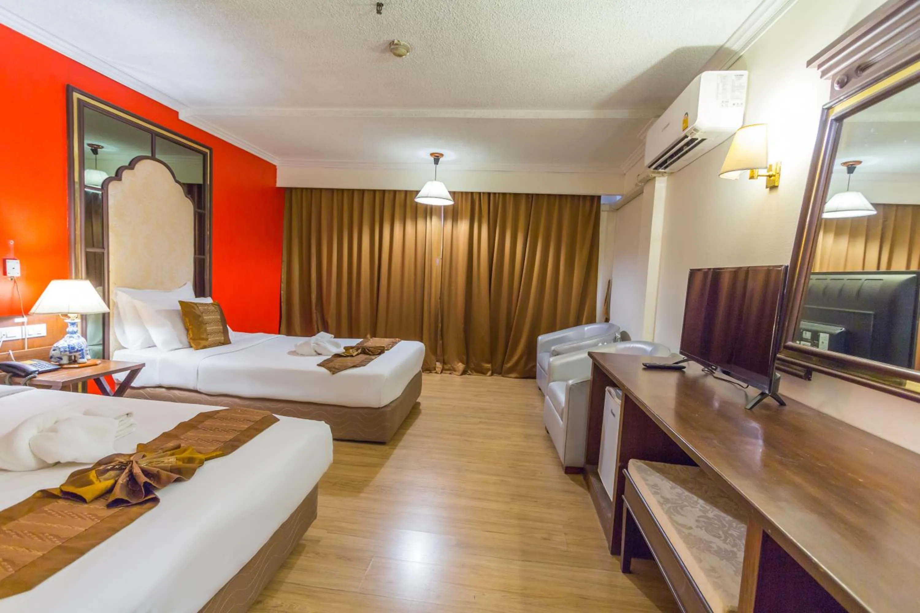 Bed in BP Chiangmai City Hotel