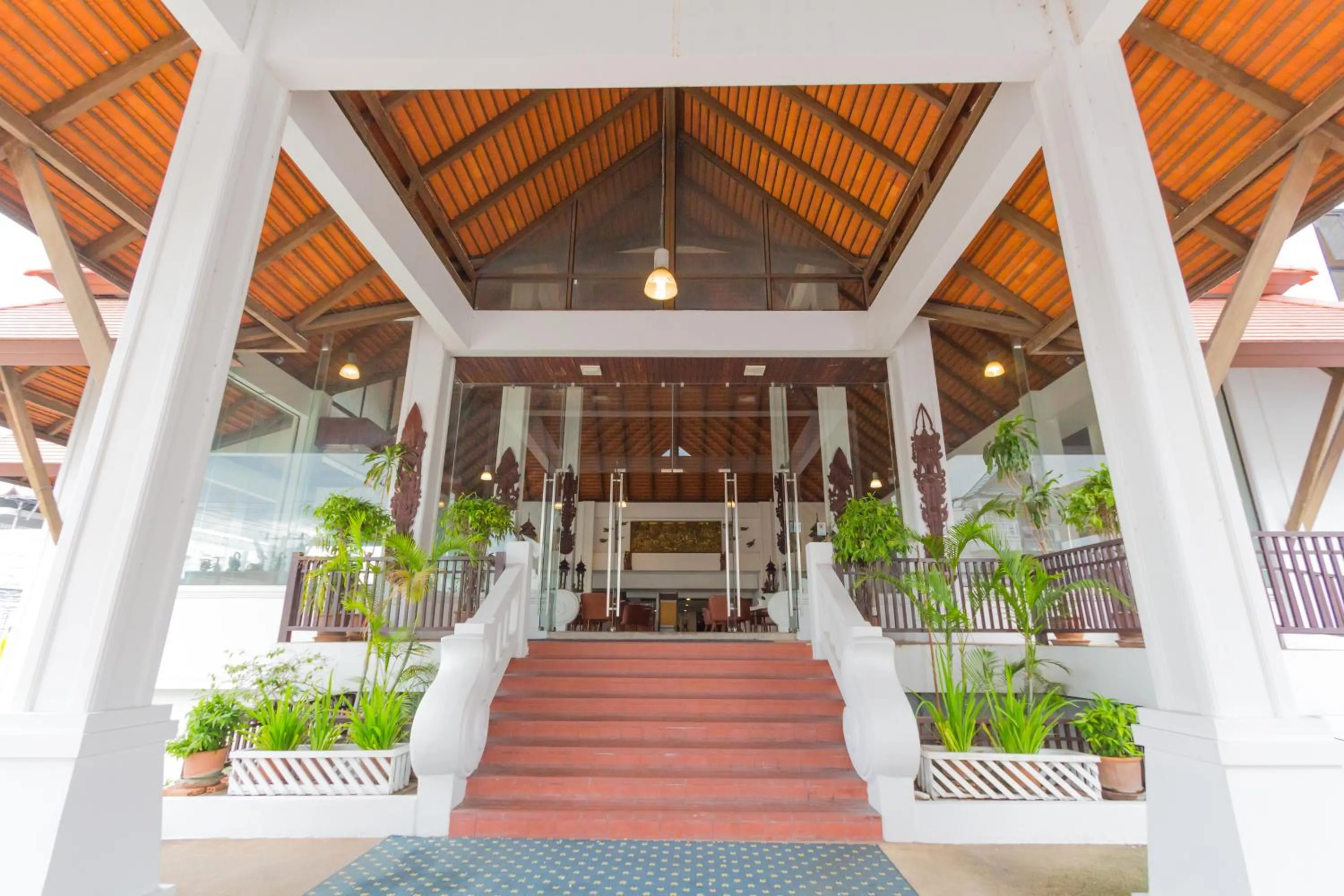 Facade/entrance in BP Chiangmai City Hotel