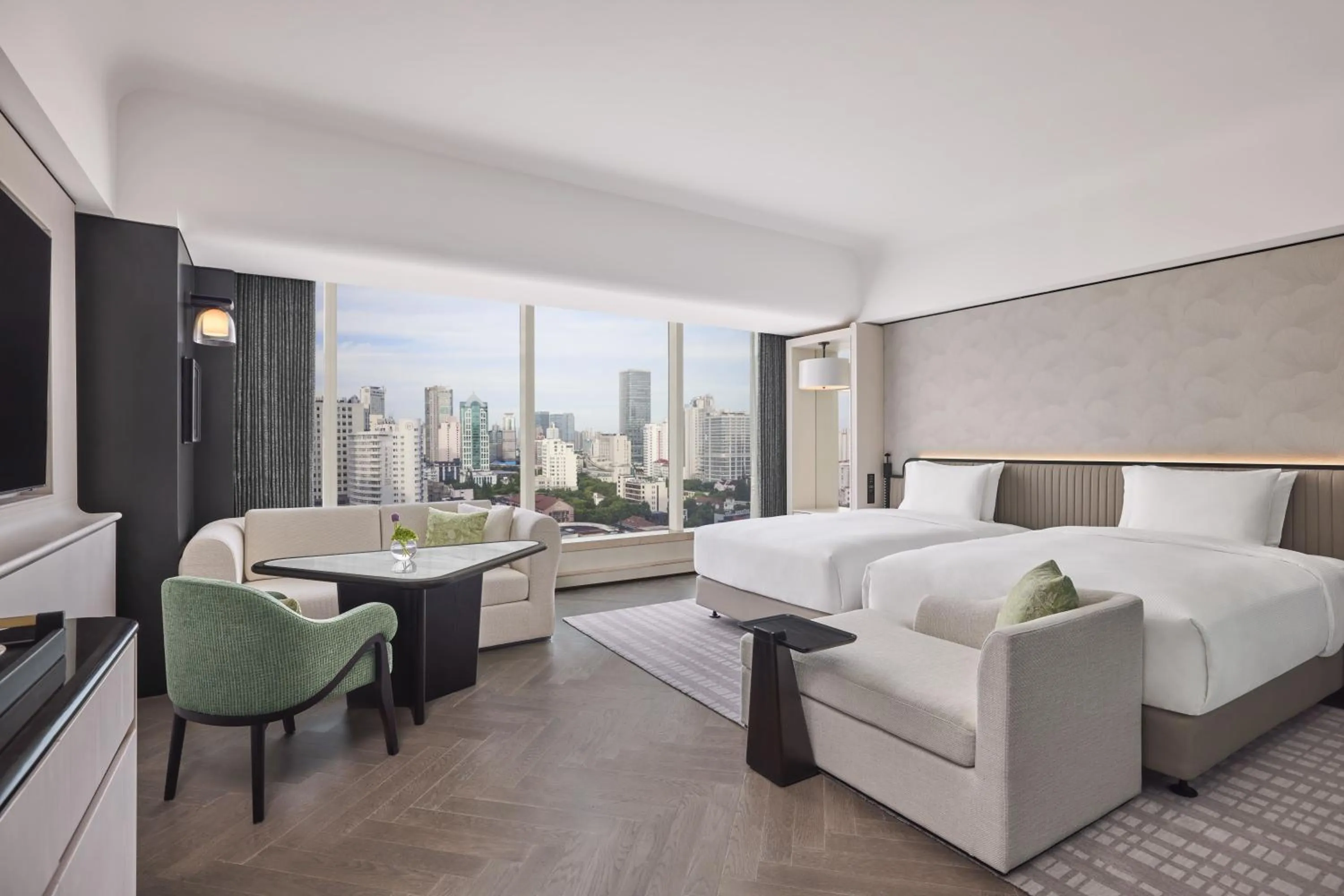 Bed in Hilton Shanghai City Center