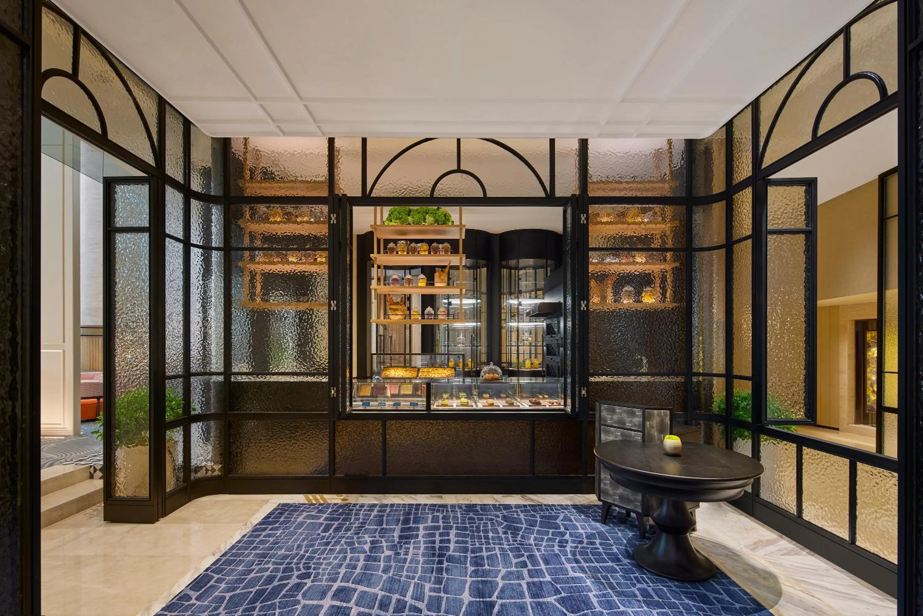 Restaurant/places to eat in Hilton Shanghai City Center