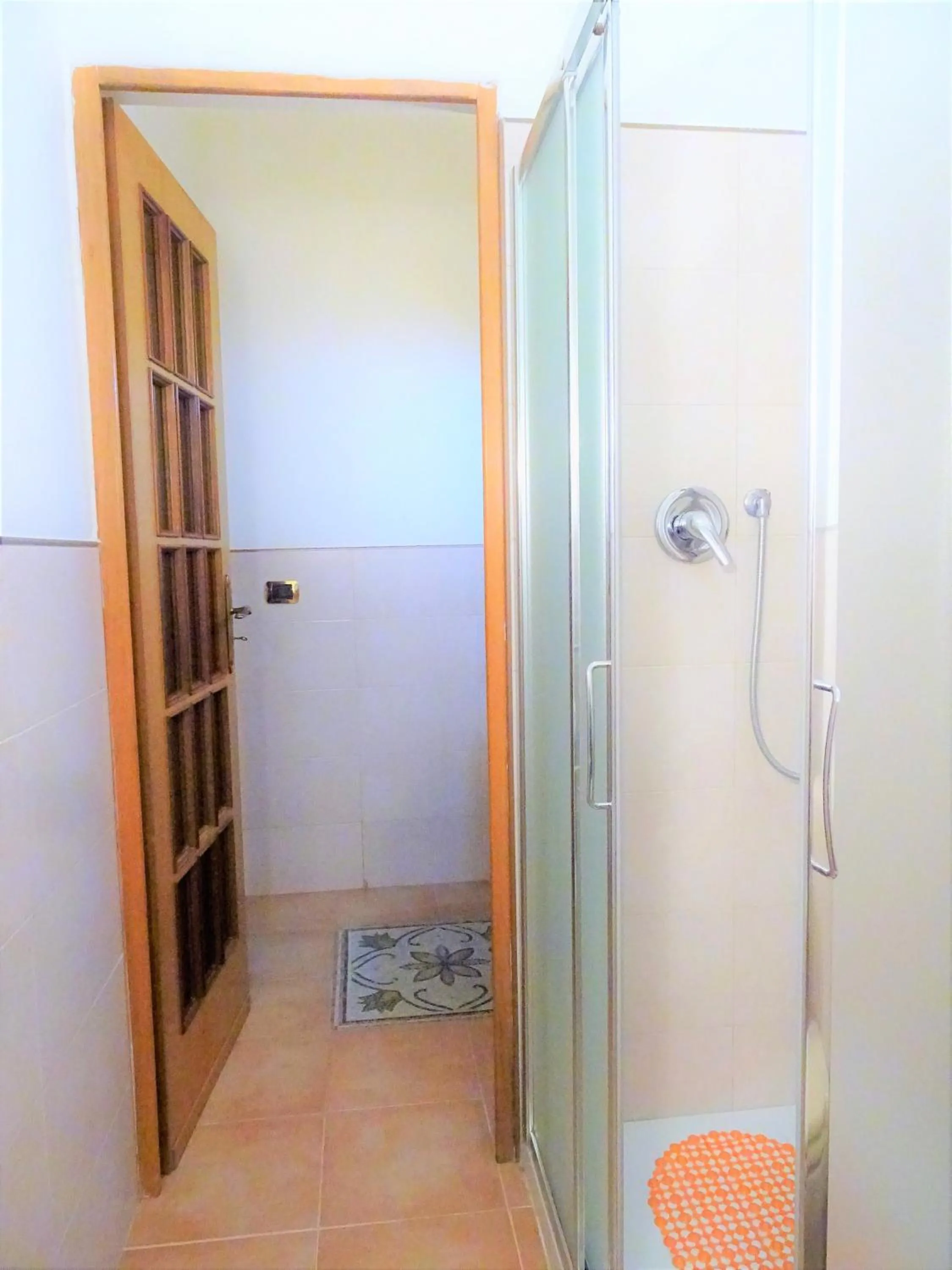 Shower in Vuemme 149
