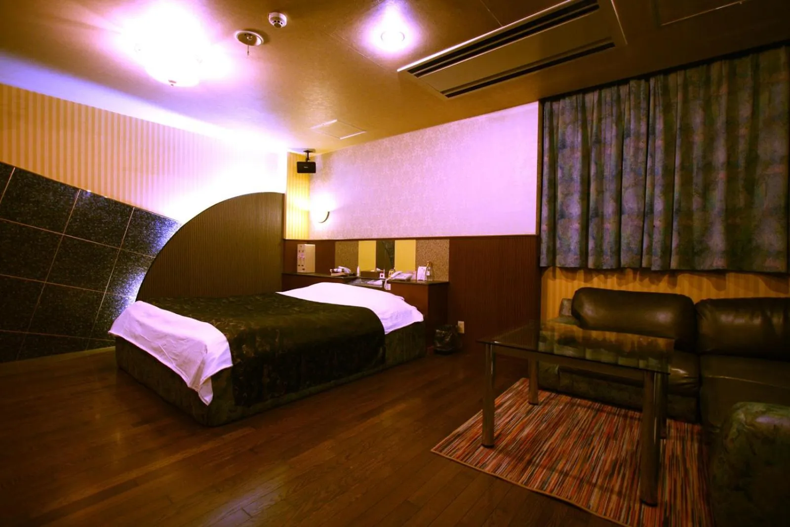Photo of the whole room, Bed in Hotel Ohirune Racco Higashiosaka ( Adult Only)
