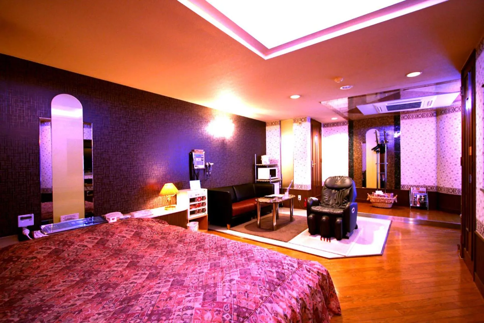 Bed in Hotel Ohirune Racco Himeji Royal (Adult Only)