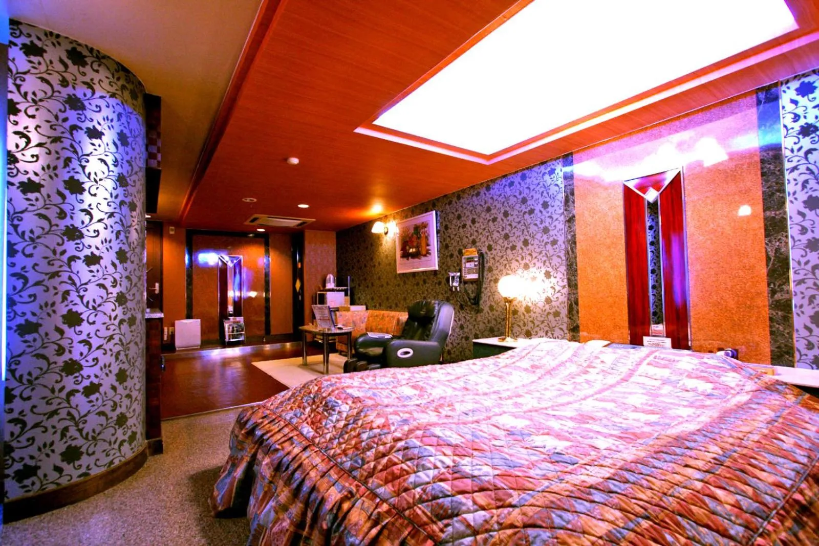 Bed in Hotel Ohirune Racco Himeji Royal (Adult Only)