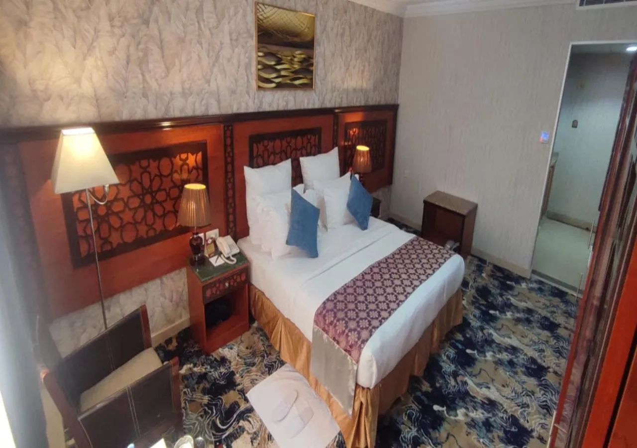 Bedroom, Bed in Al Azhar Hotel Jeddah