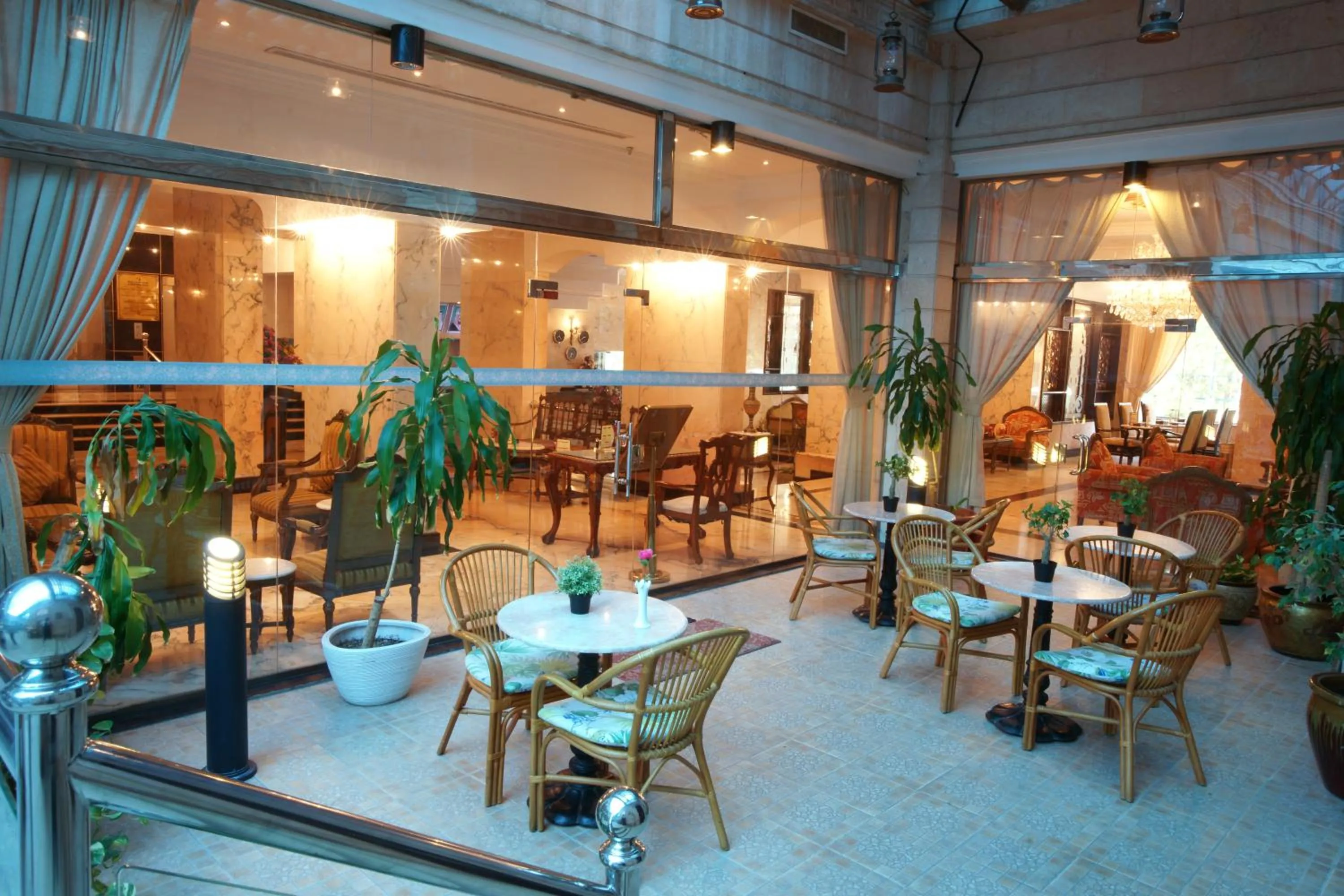 Lounge or bar in Al Azhar Hotel Jeddah