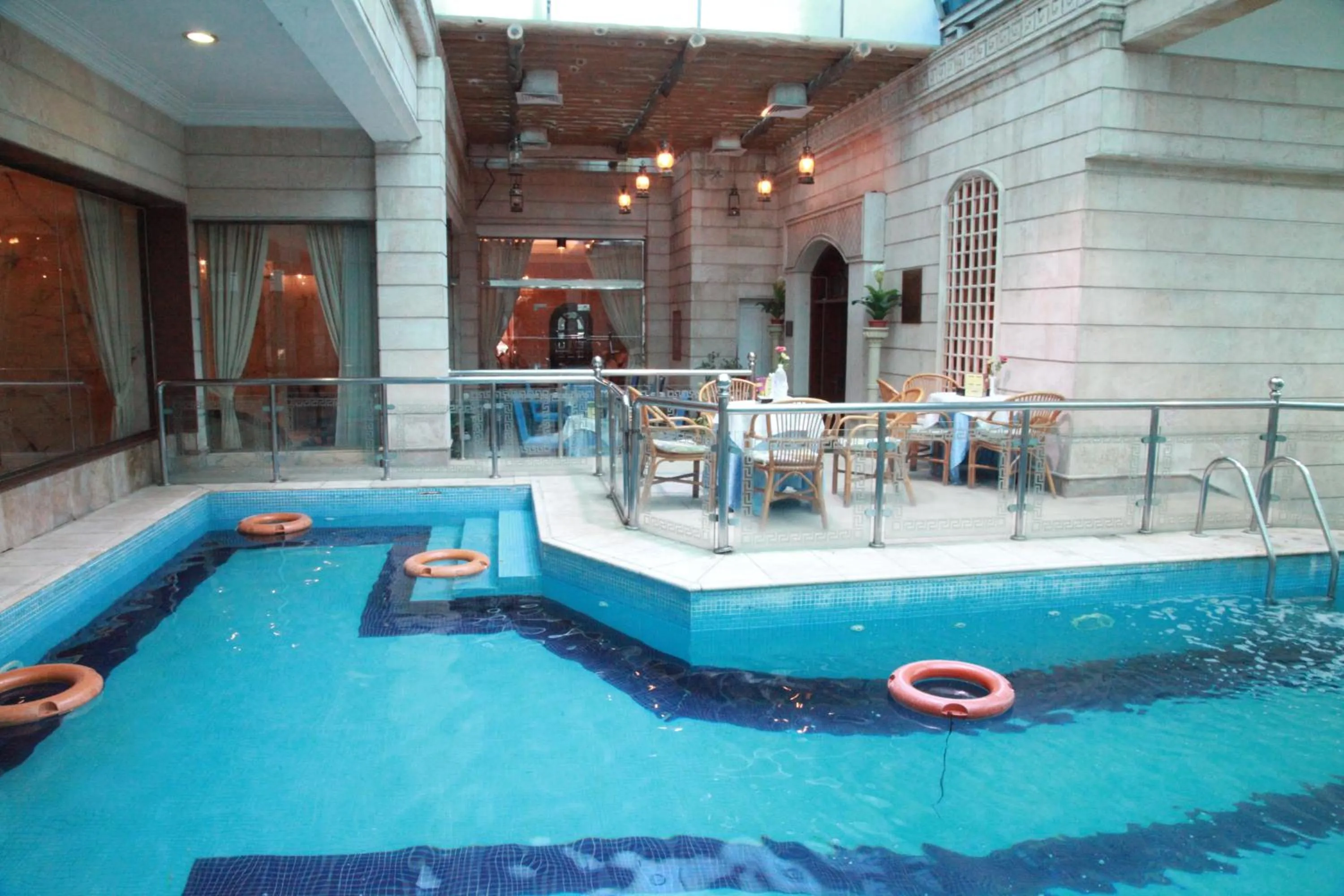 Swimming pool in Al Azhar Hotel Jeddah