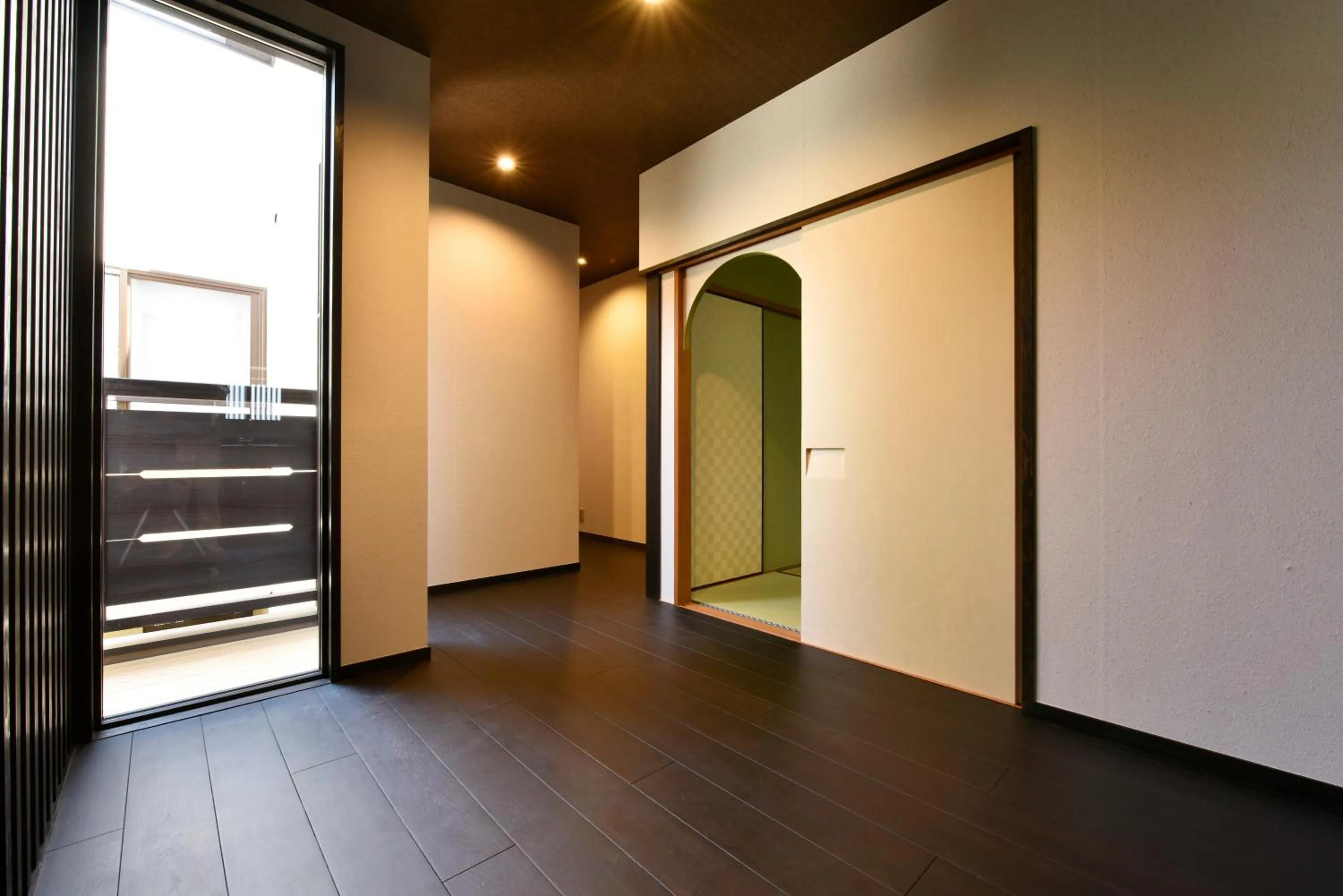 Seating area in Shibashi Umeyacho