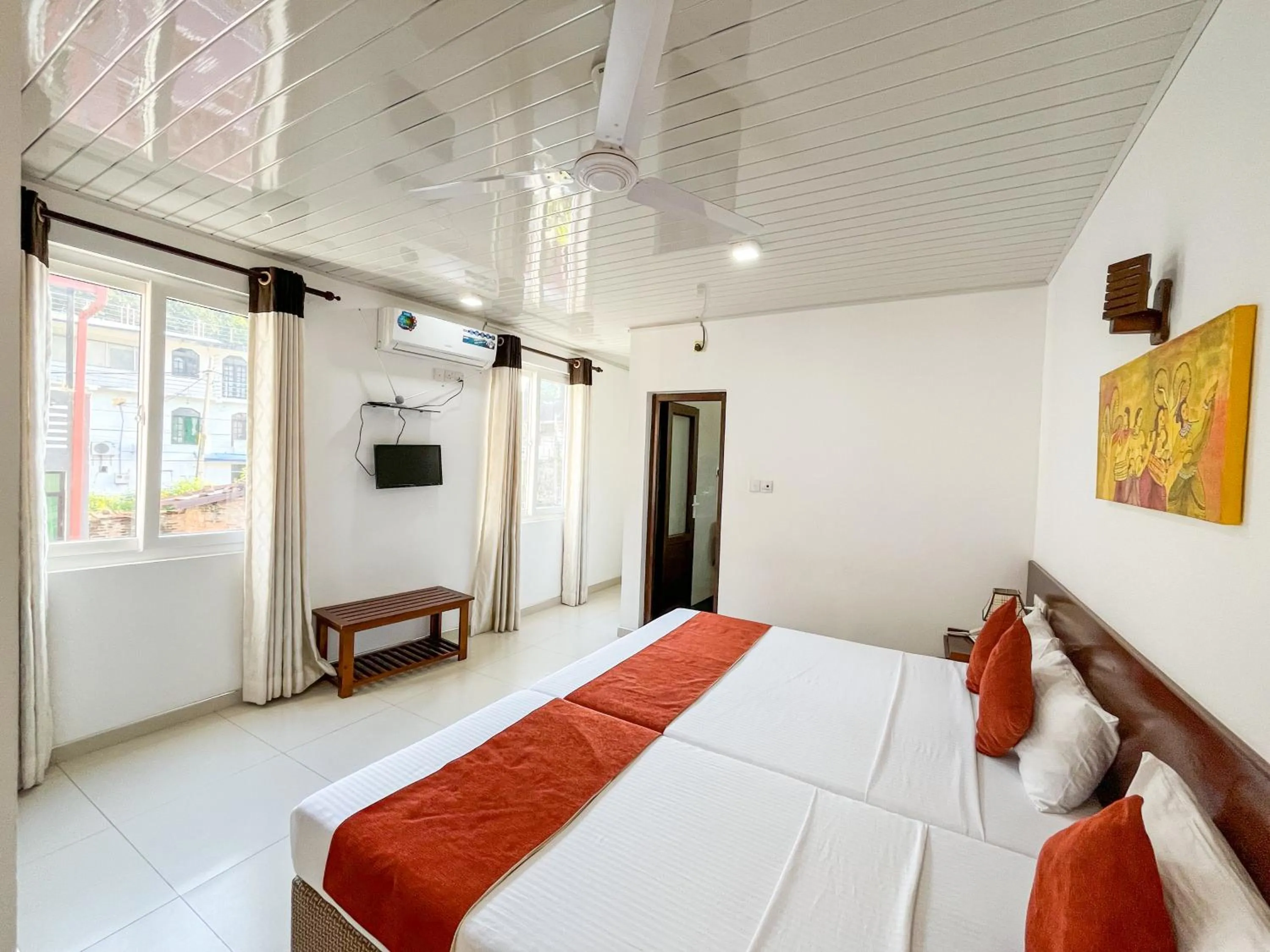 Bed in My City Hotel