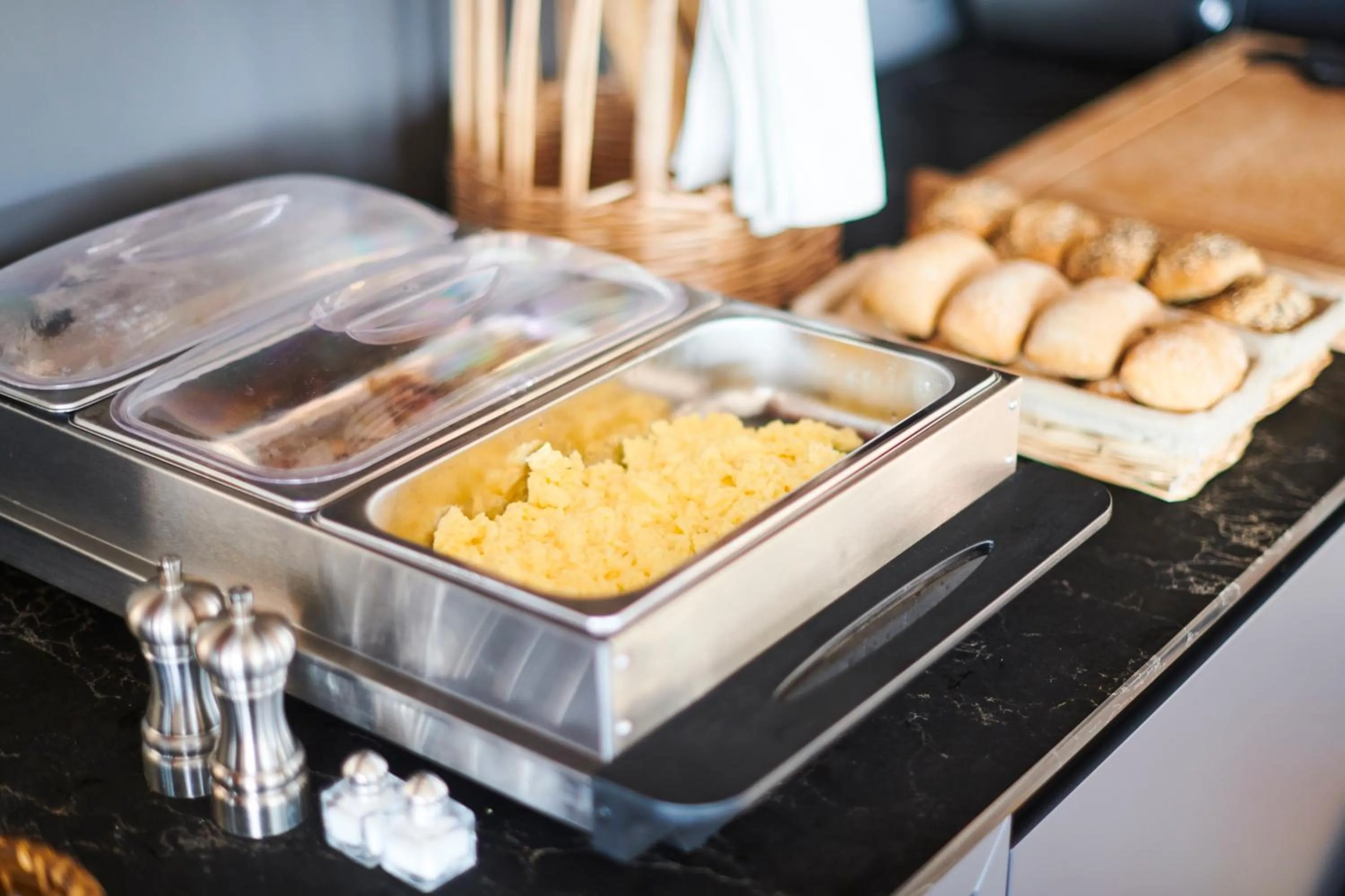 Breakfast in Logis Hôtel Restaurant Le Plantevin