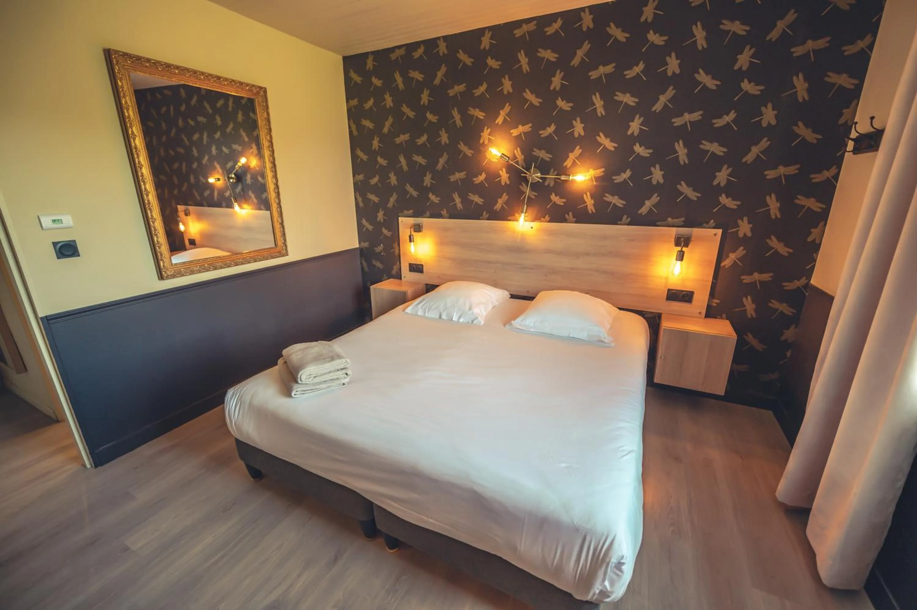 Bedroom, Bed in Logis Hôtel Restaurant Le Plantevin