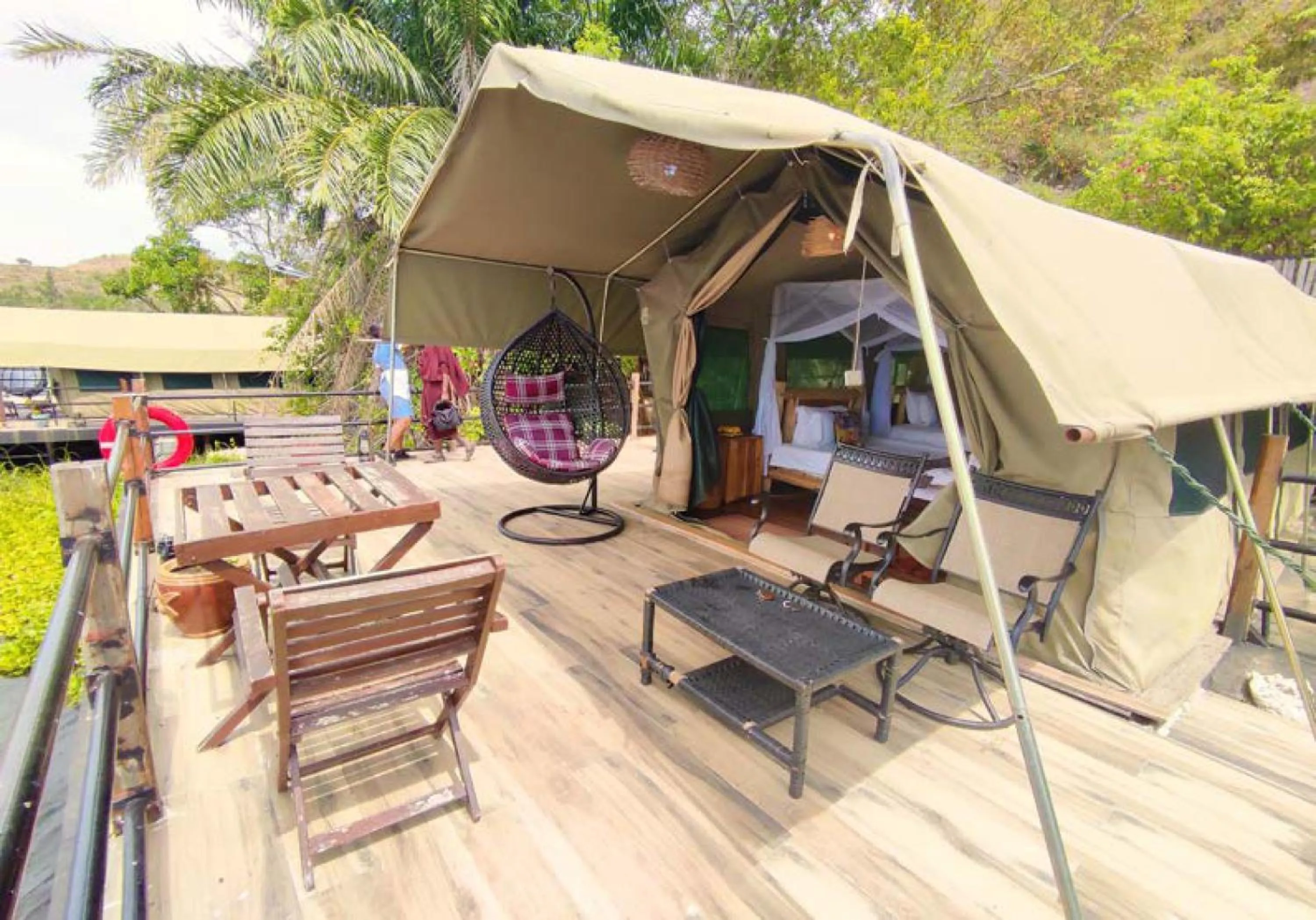 Patio in Wag Hill Lodge & Spa