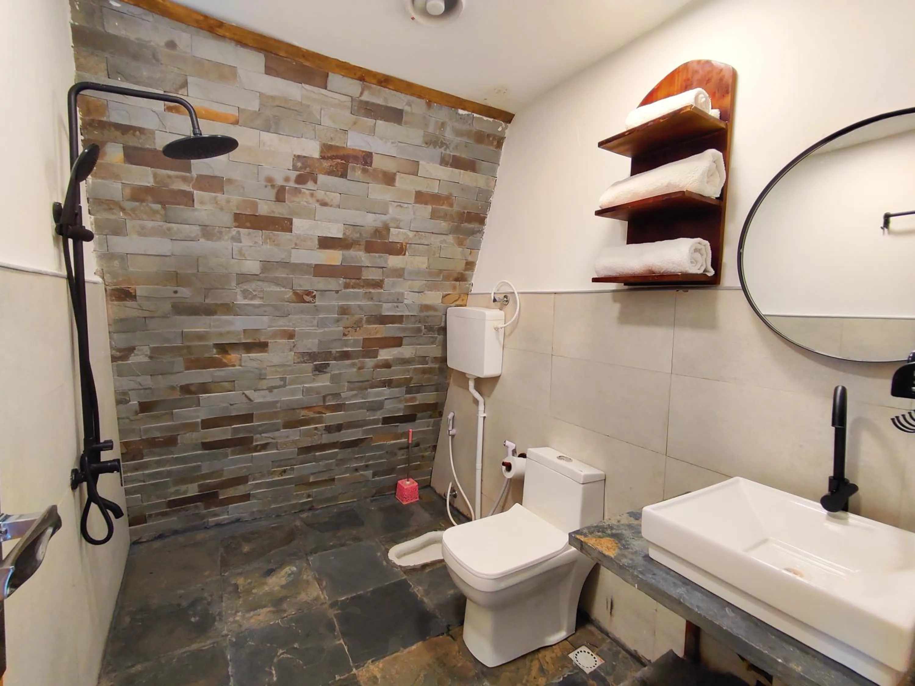 Shower in Wag Hill Lodge & Spa