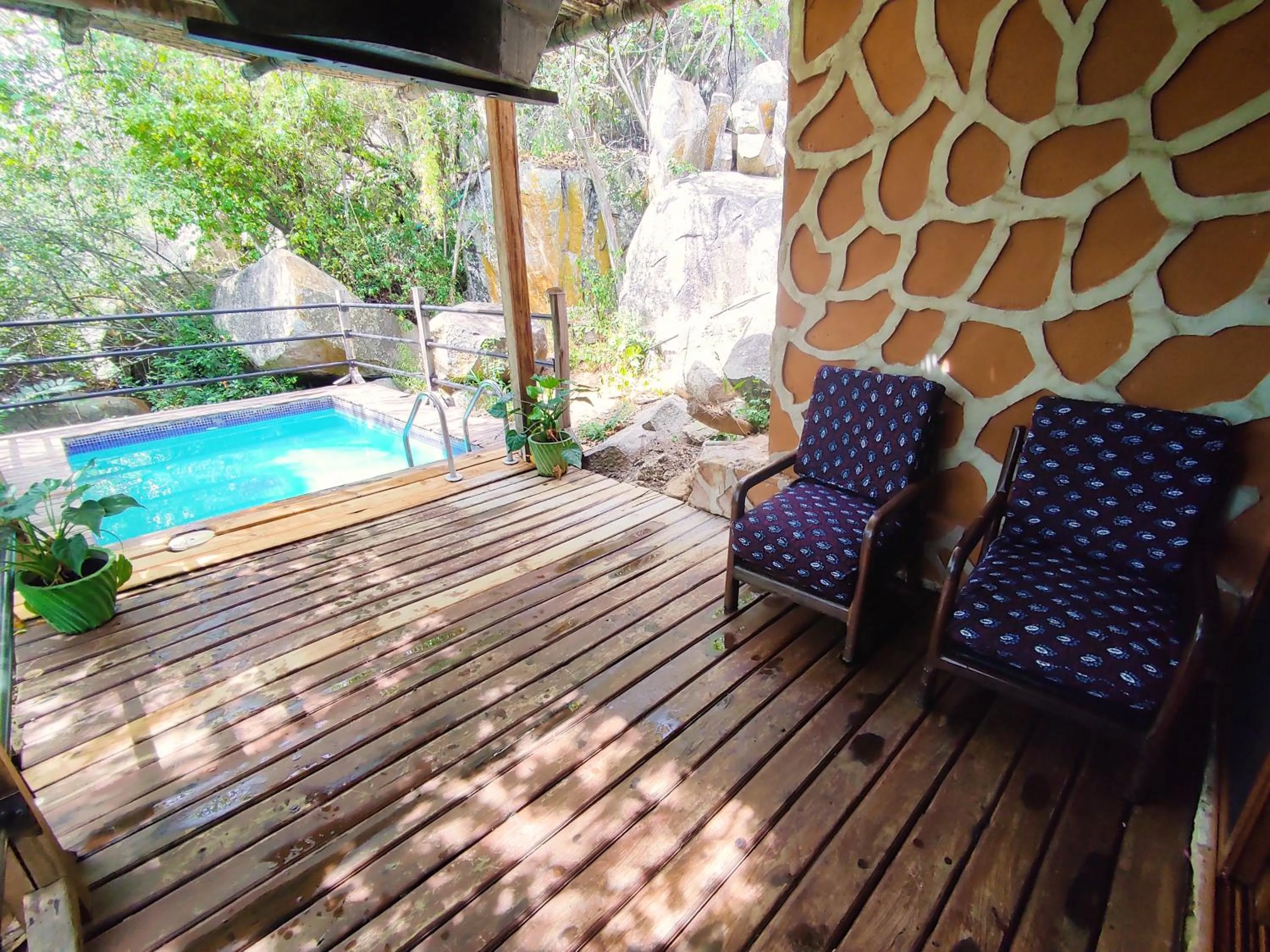 Patio in Wag Hill Lodge & Spa