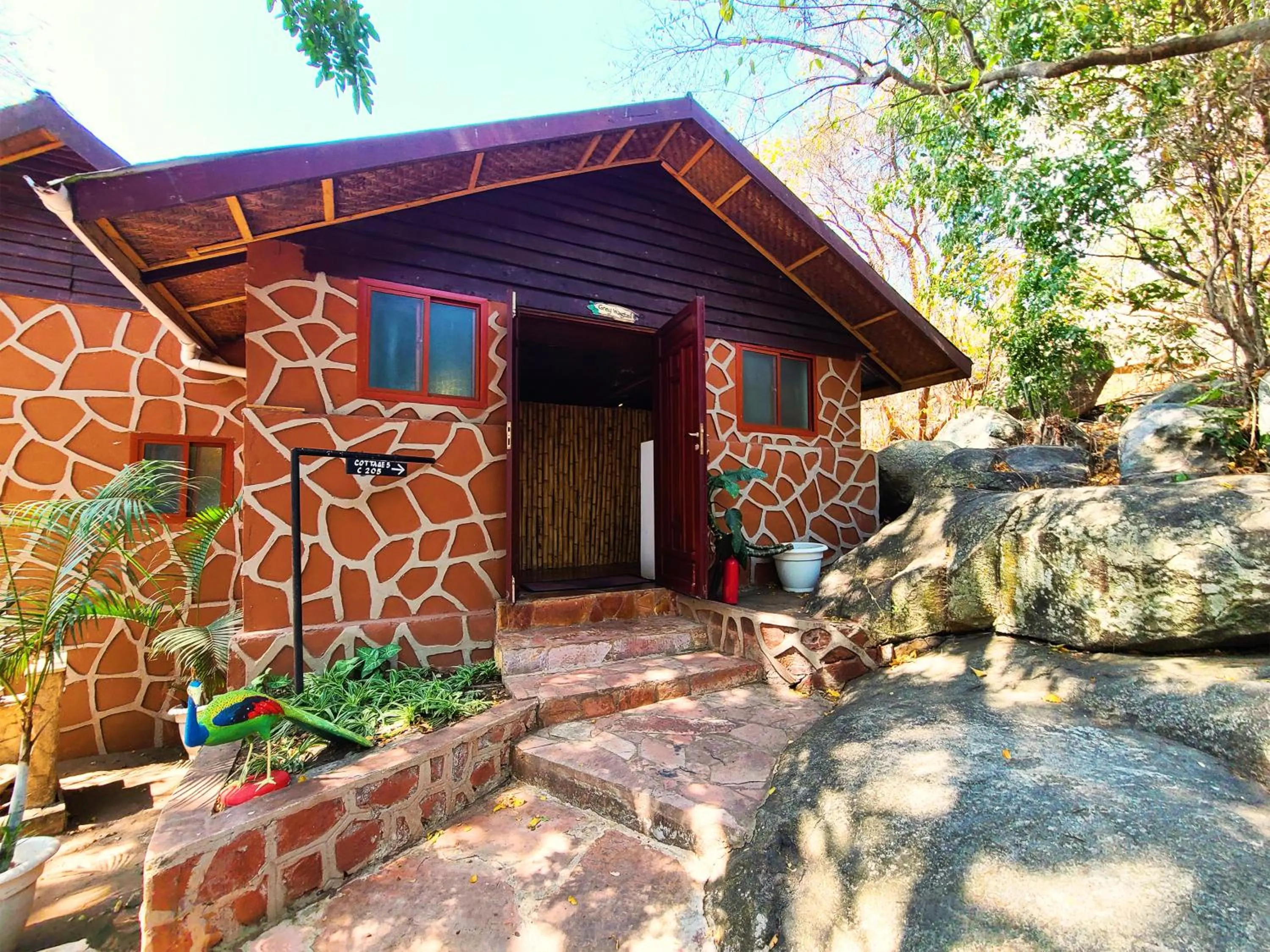 Property building in Wag Hill Lodge & Spa