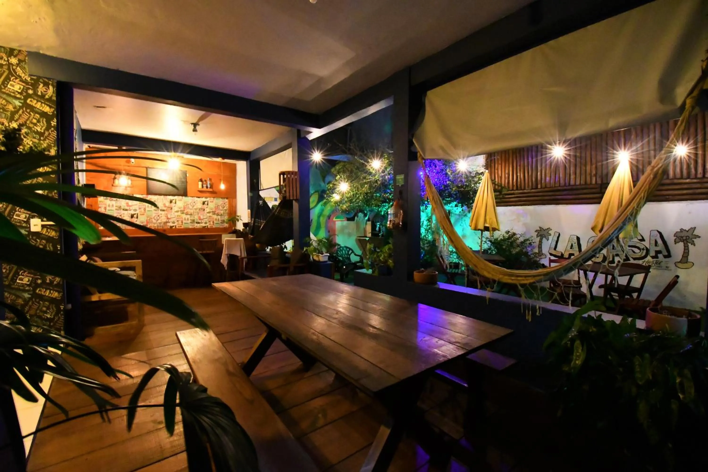 Night in La Casa Hostel