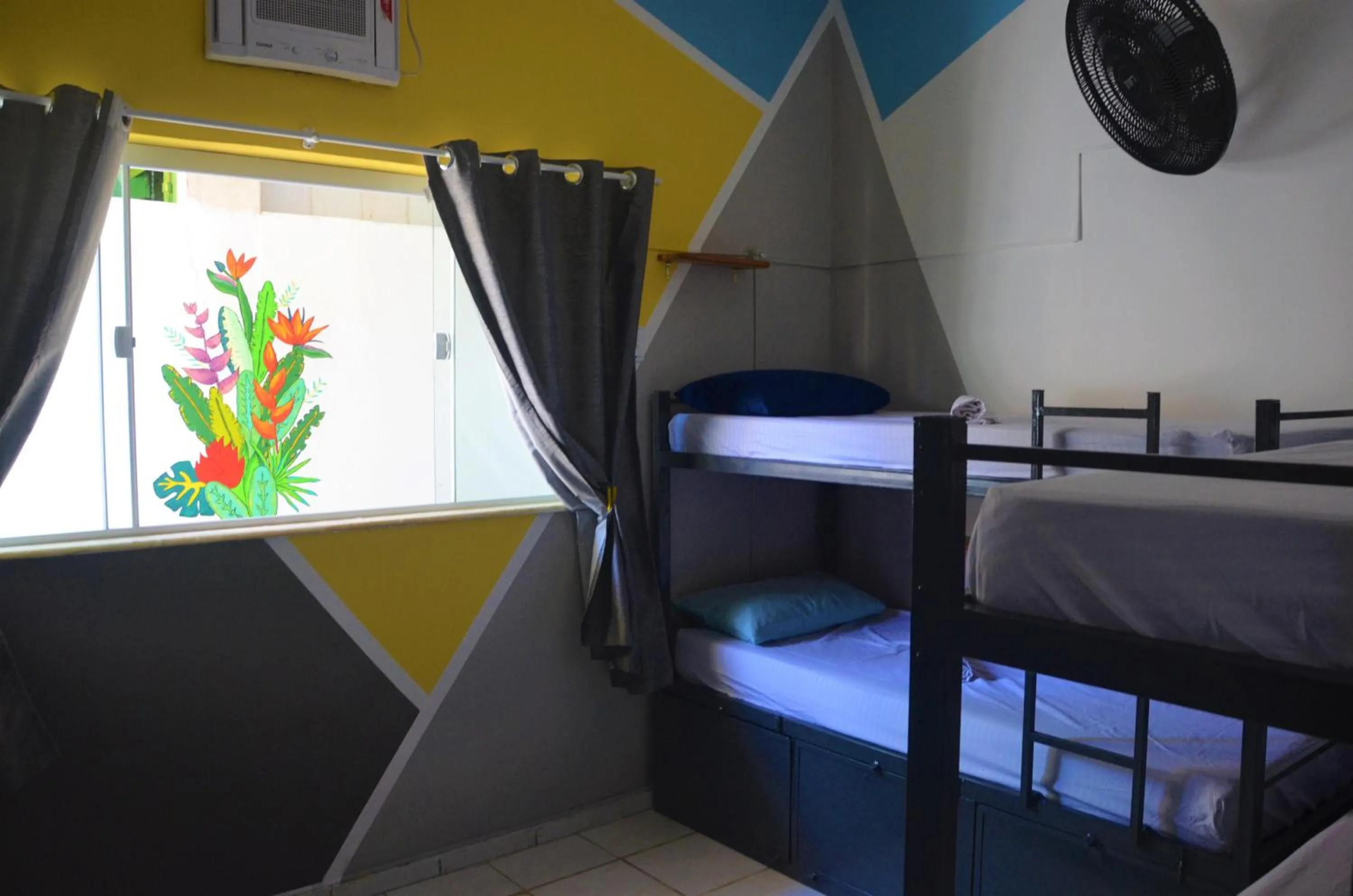 bunk bed, Bed in La Casa Hostel