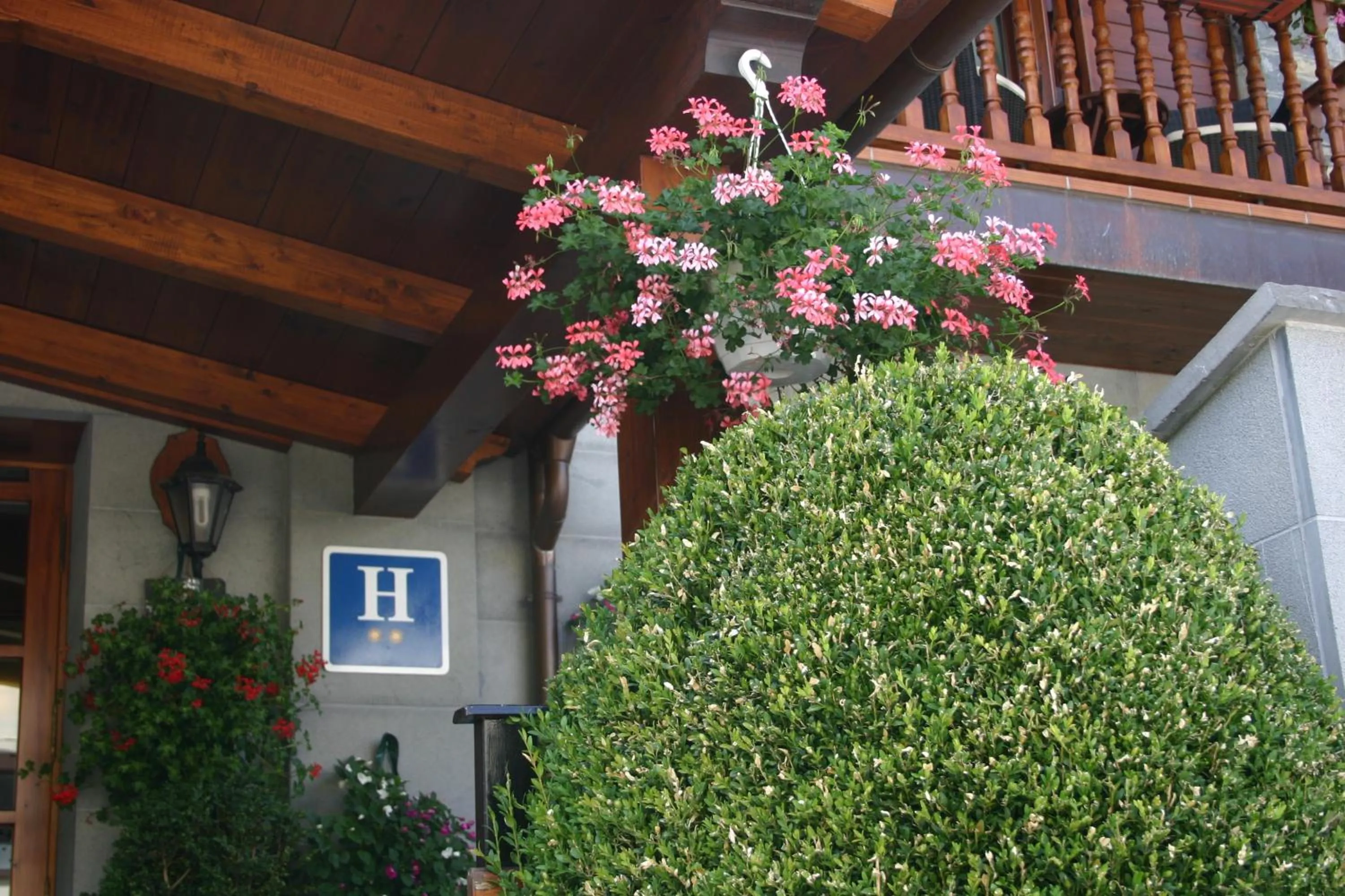 Lobby or reception in Hotel Bujaruelo