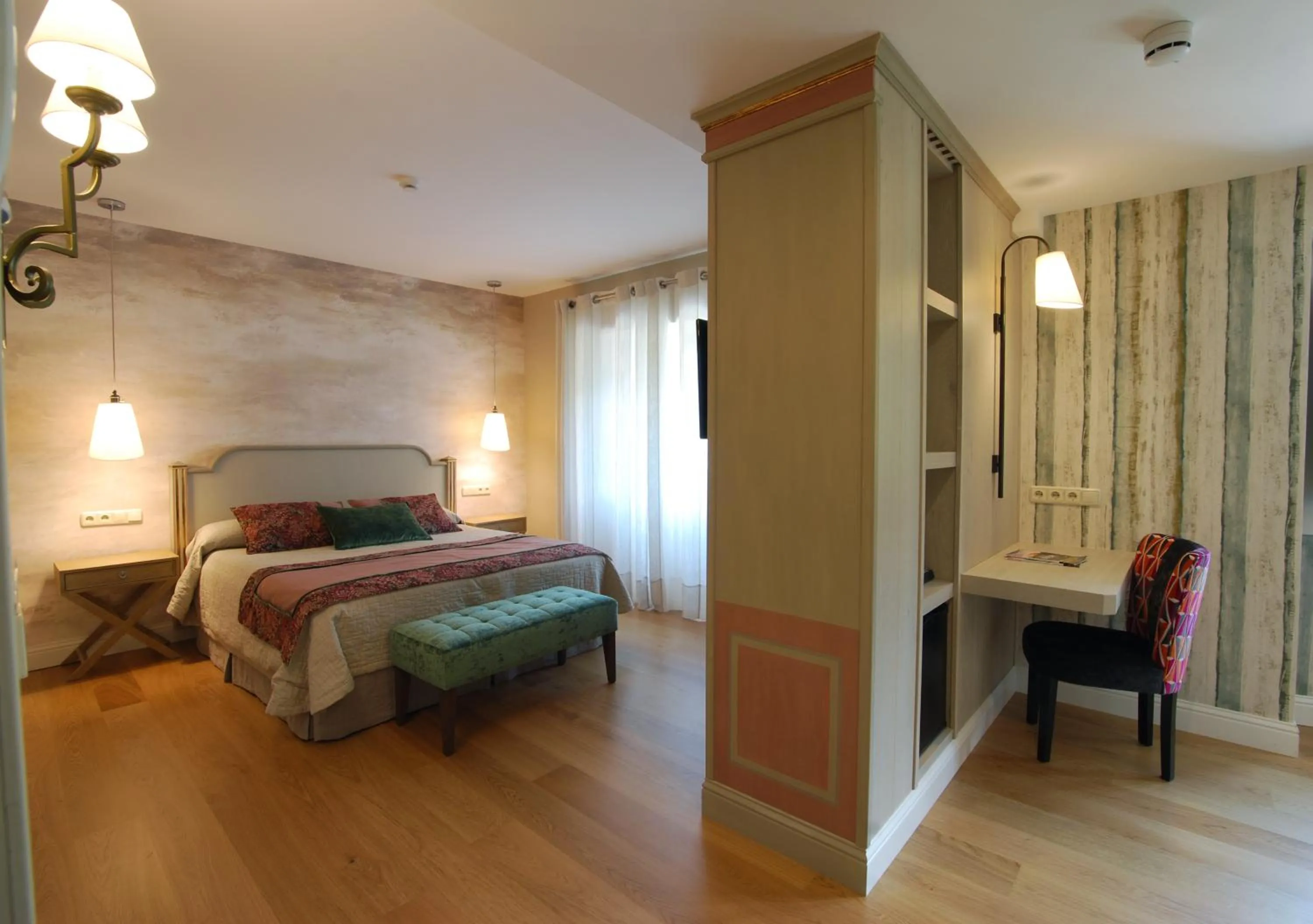 Bed in Hotel Bujaruelo