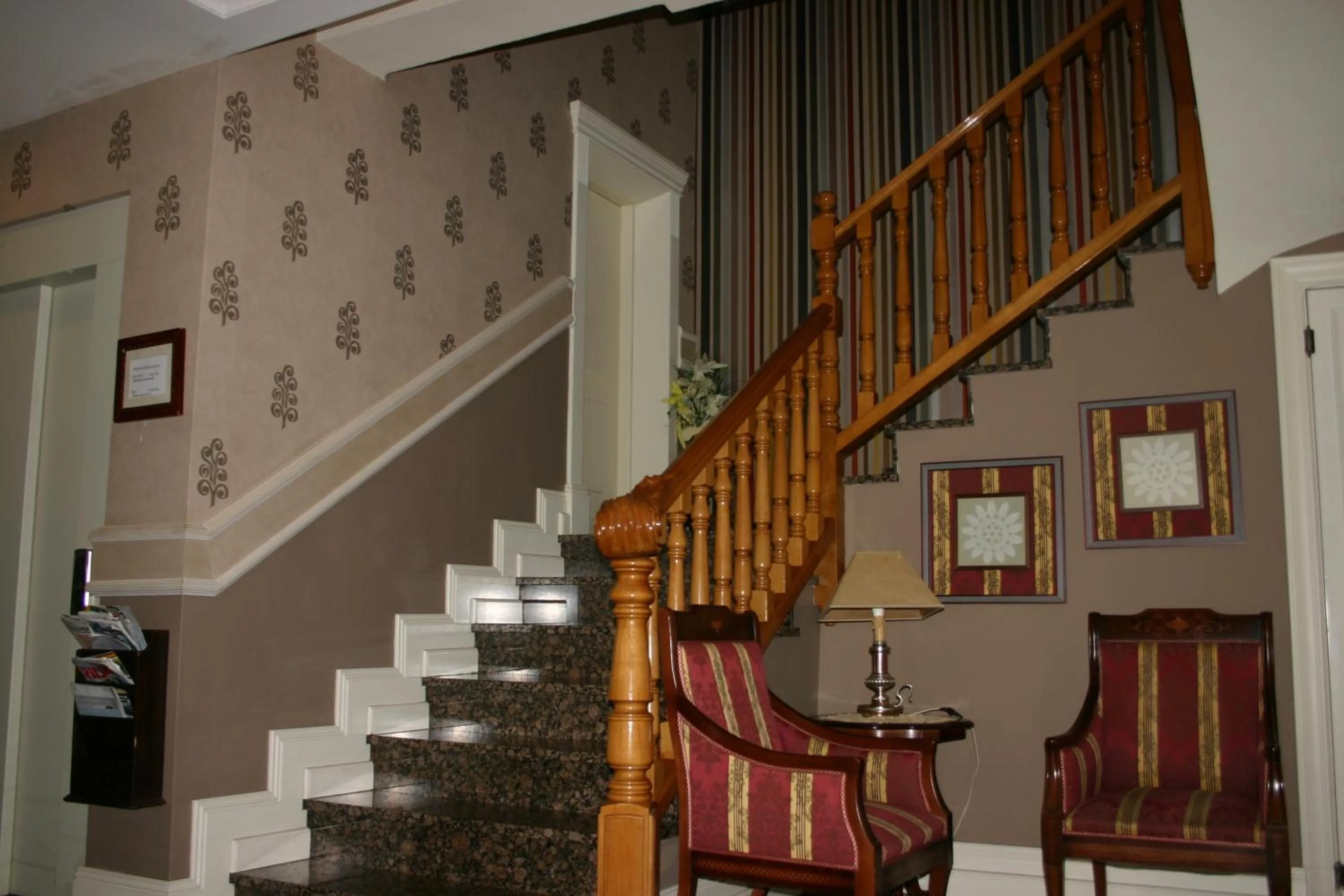 Lobby or reception in Hotel Bujaruelo