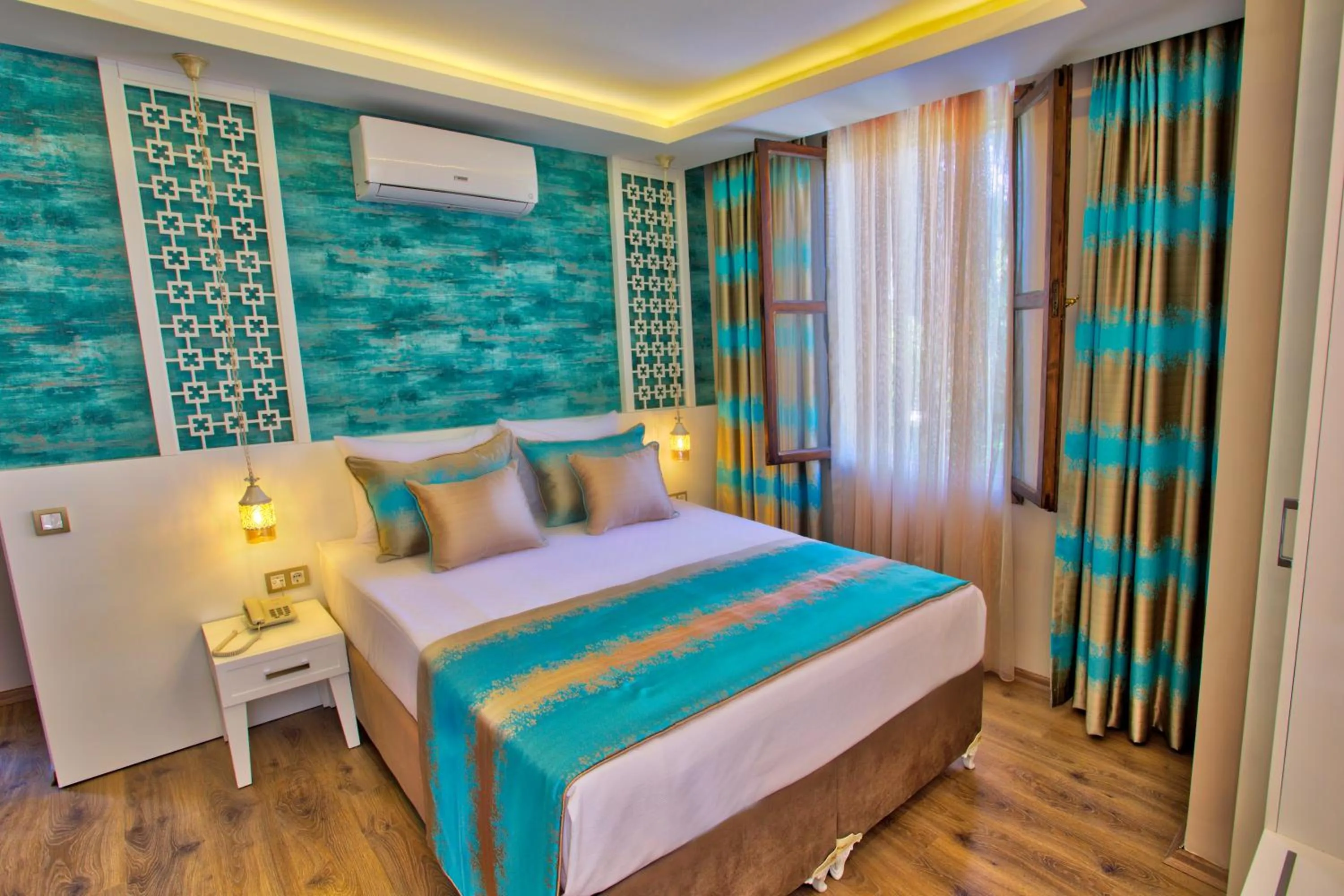 Bed in Route Hotel Kaleici - Adult Only (12+)