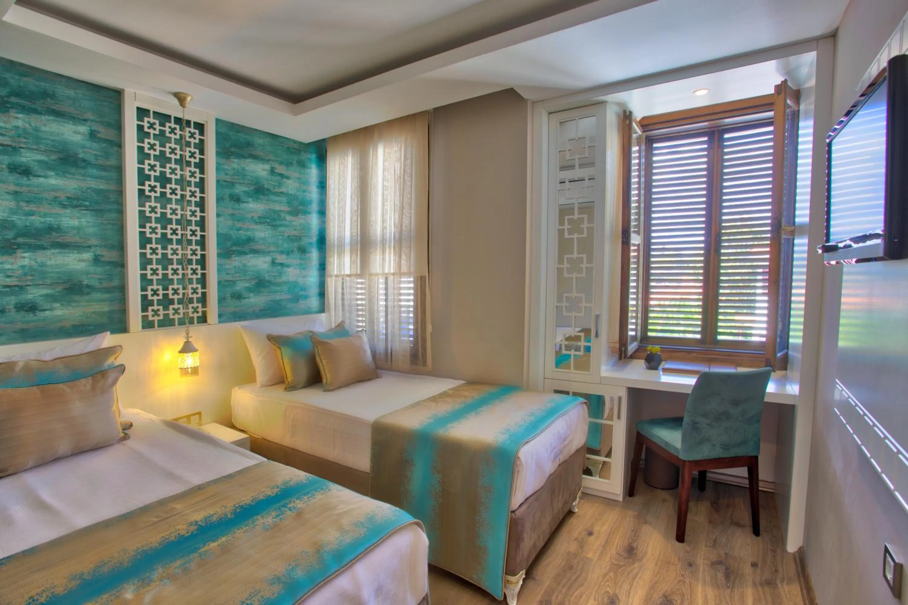 Bed in Route Hotel Kaleici - Adult Only (12+)