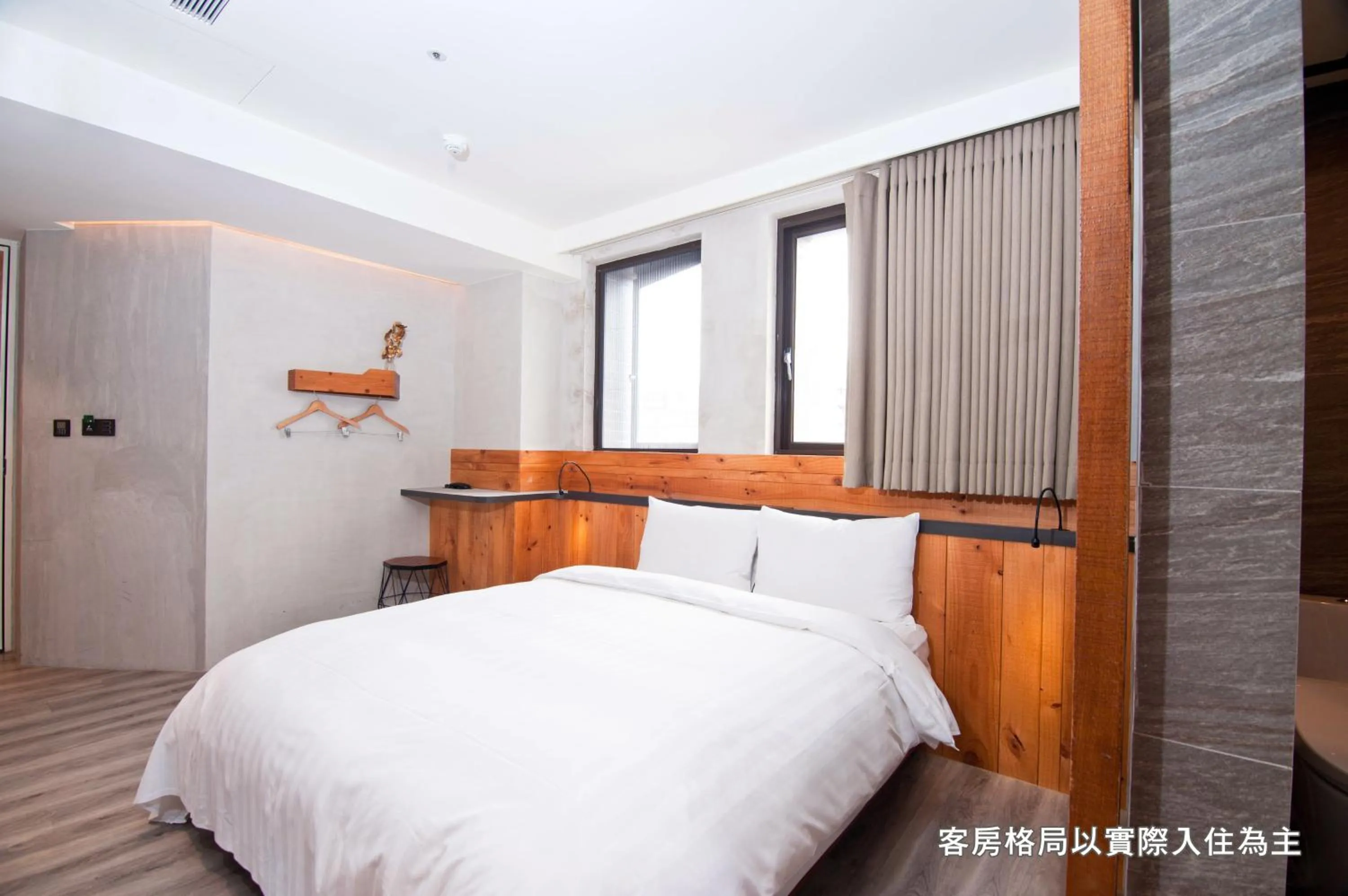 Bed in Central Land Hotel