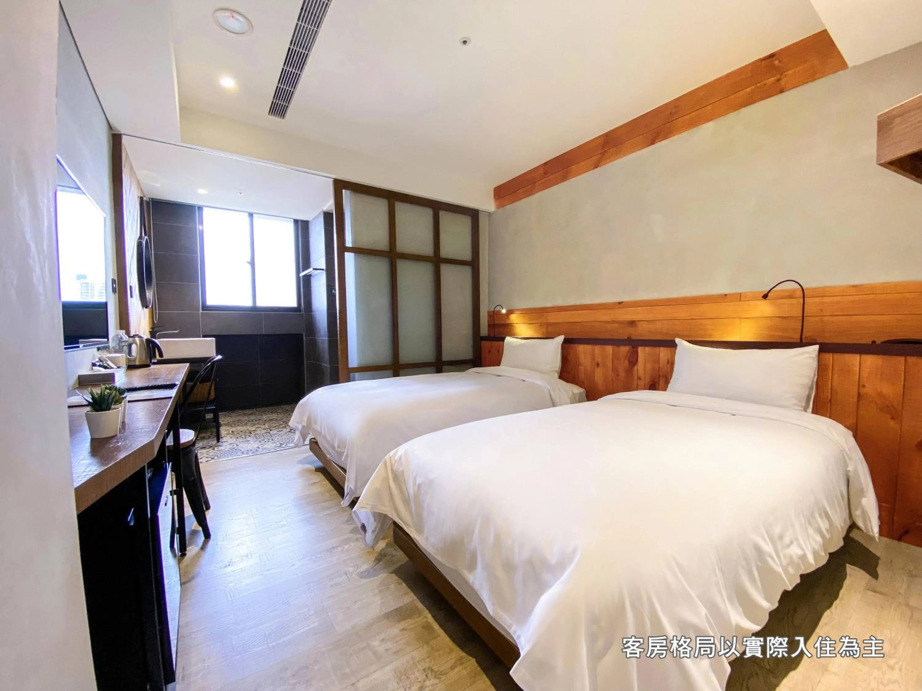 Bed in Central Land Hotel