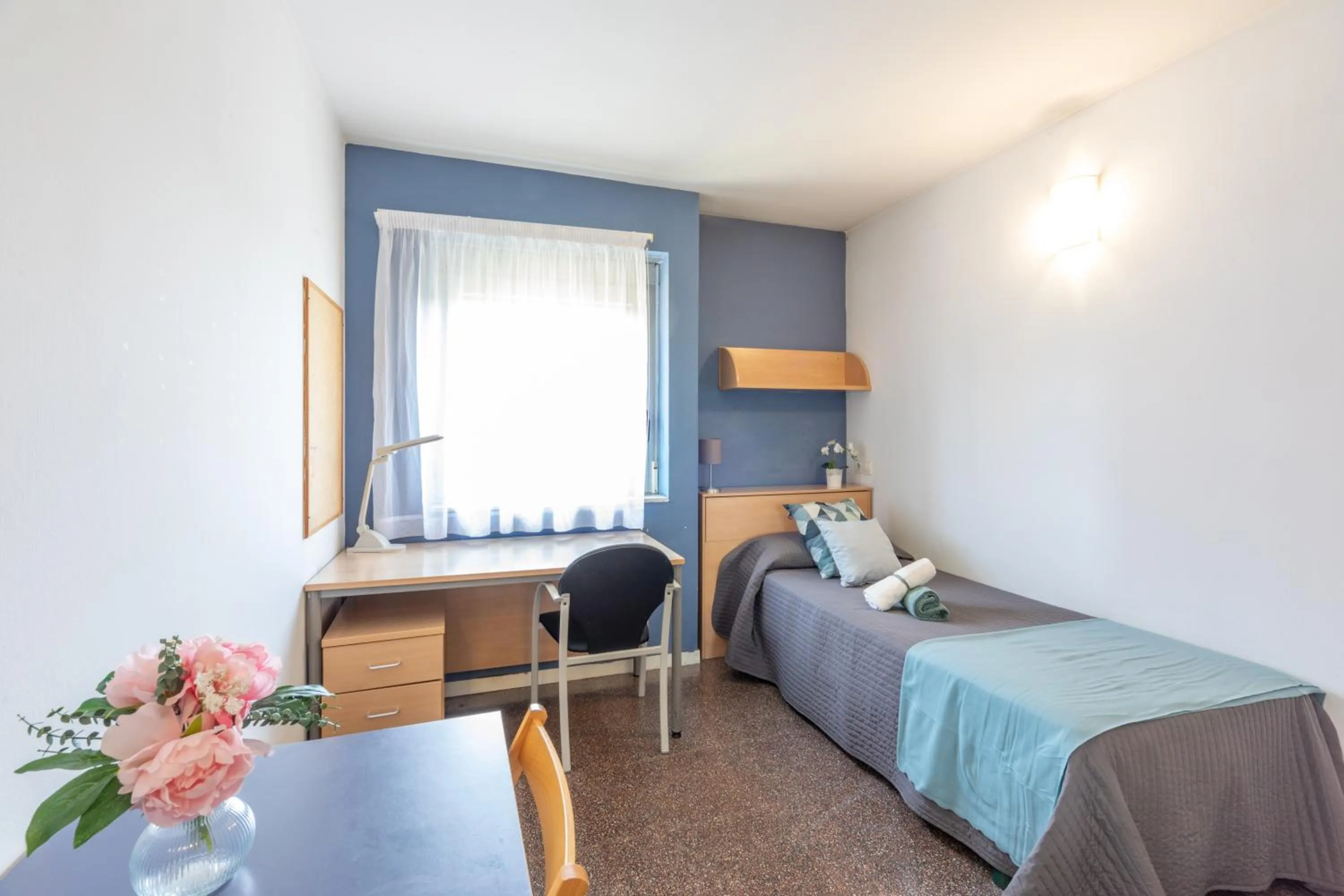 Photo of the whole room, Bed in Residencia Universitaria Resa La Ciutadella